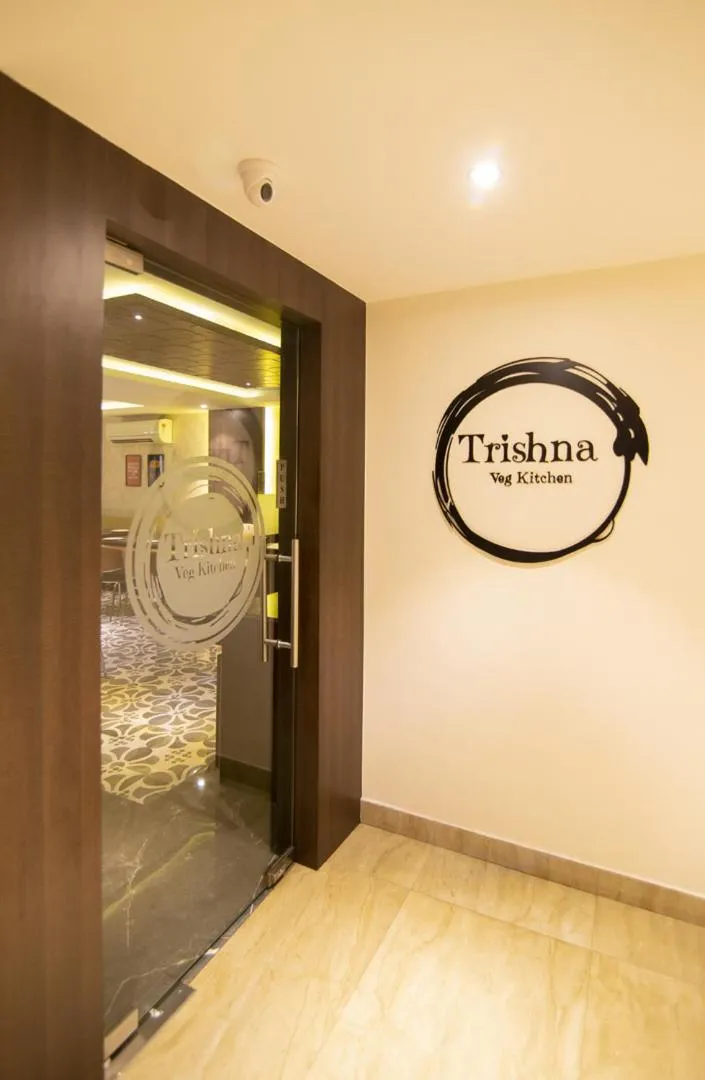 Restaurant/places to eat in The Onyx Hotel