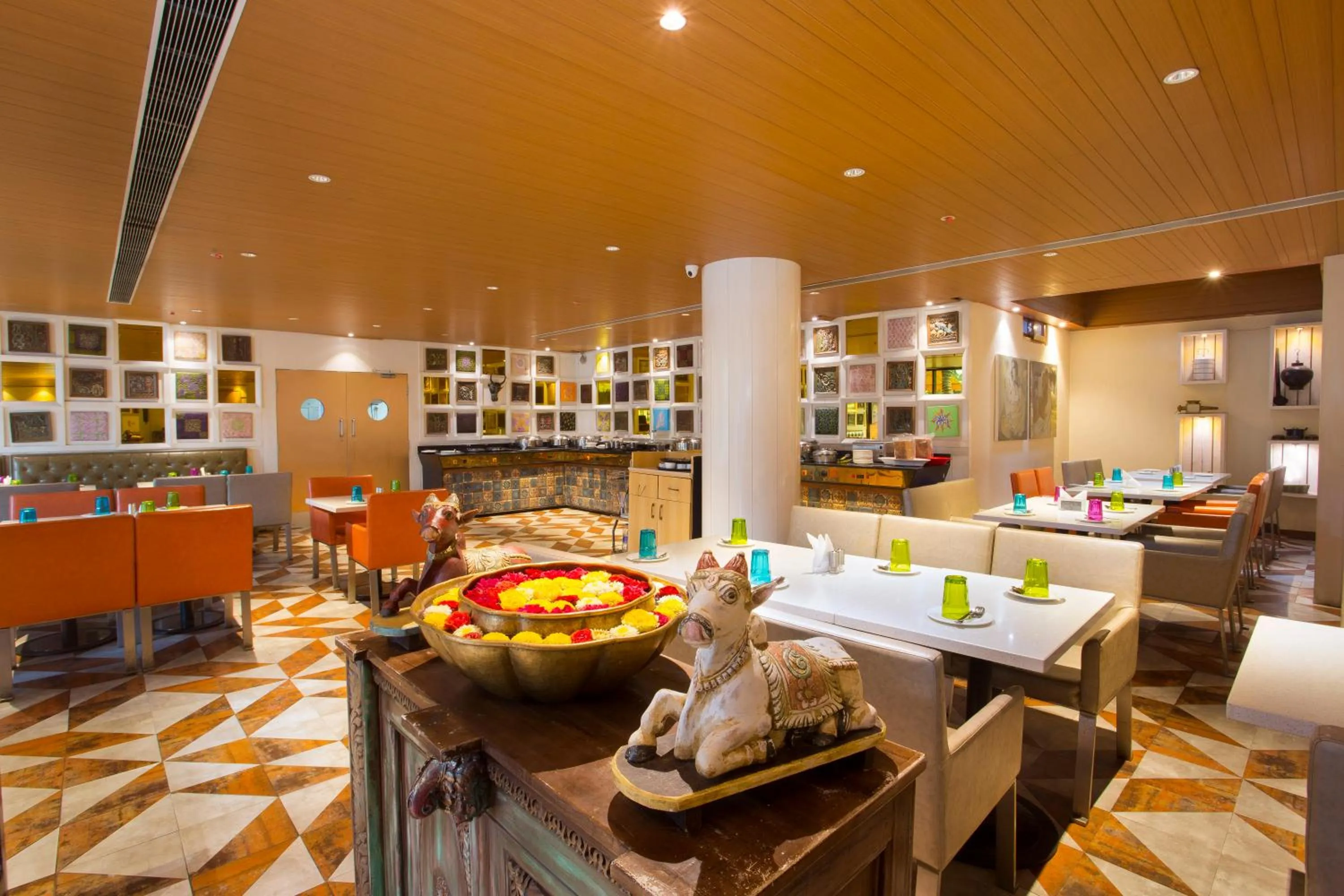 Restaurant/places to eat in Fountain Tree by TGI