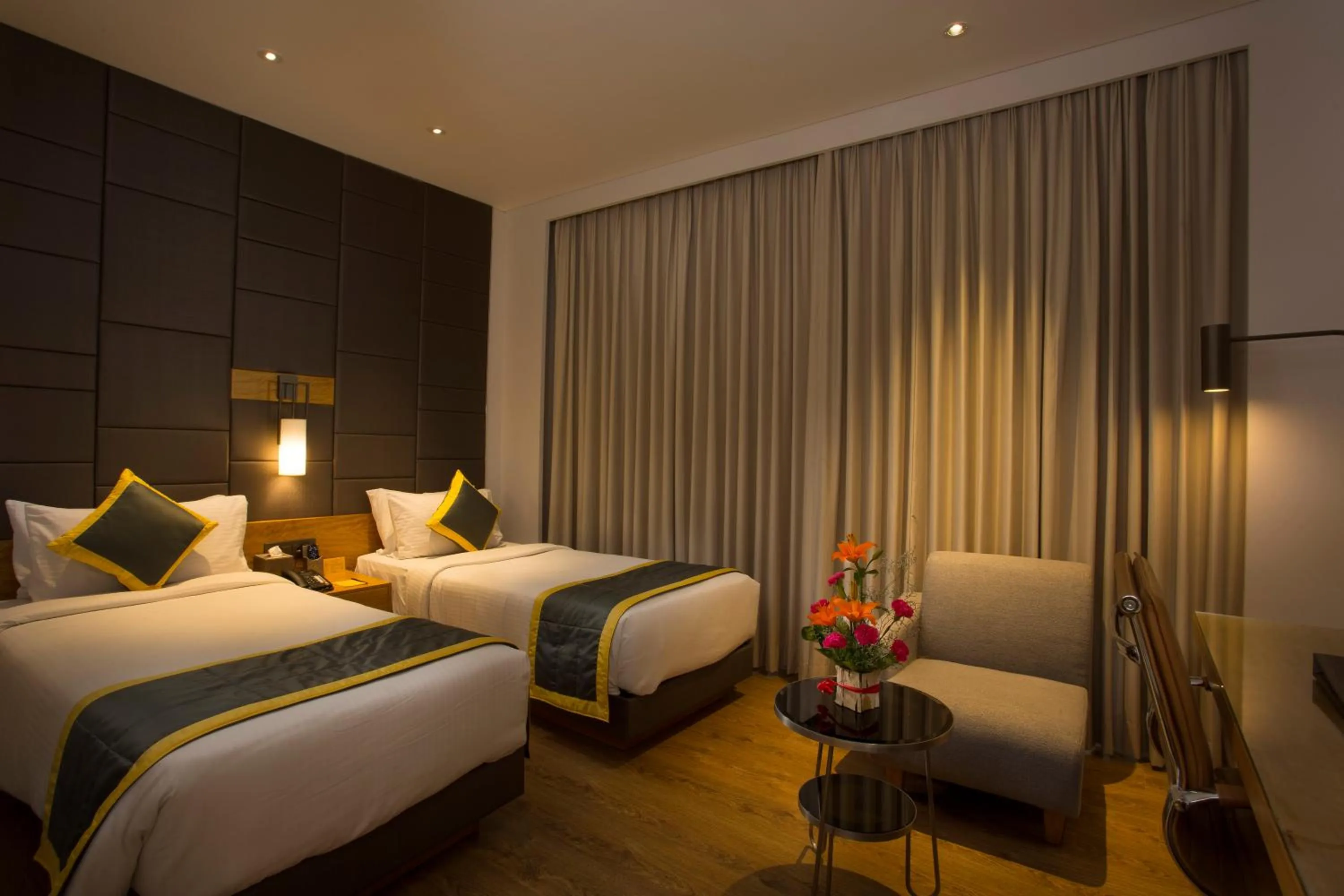 Bed in Fountain Tree by TGI