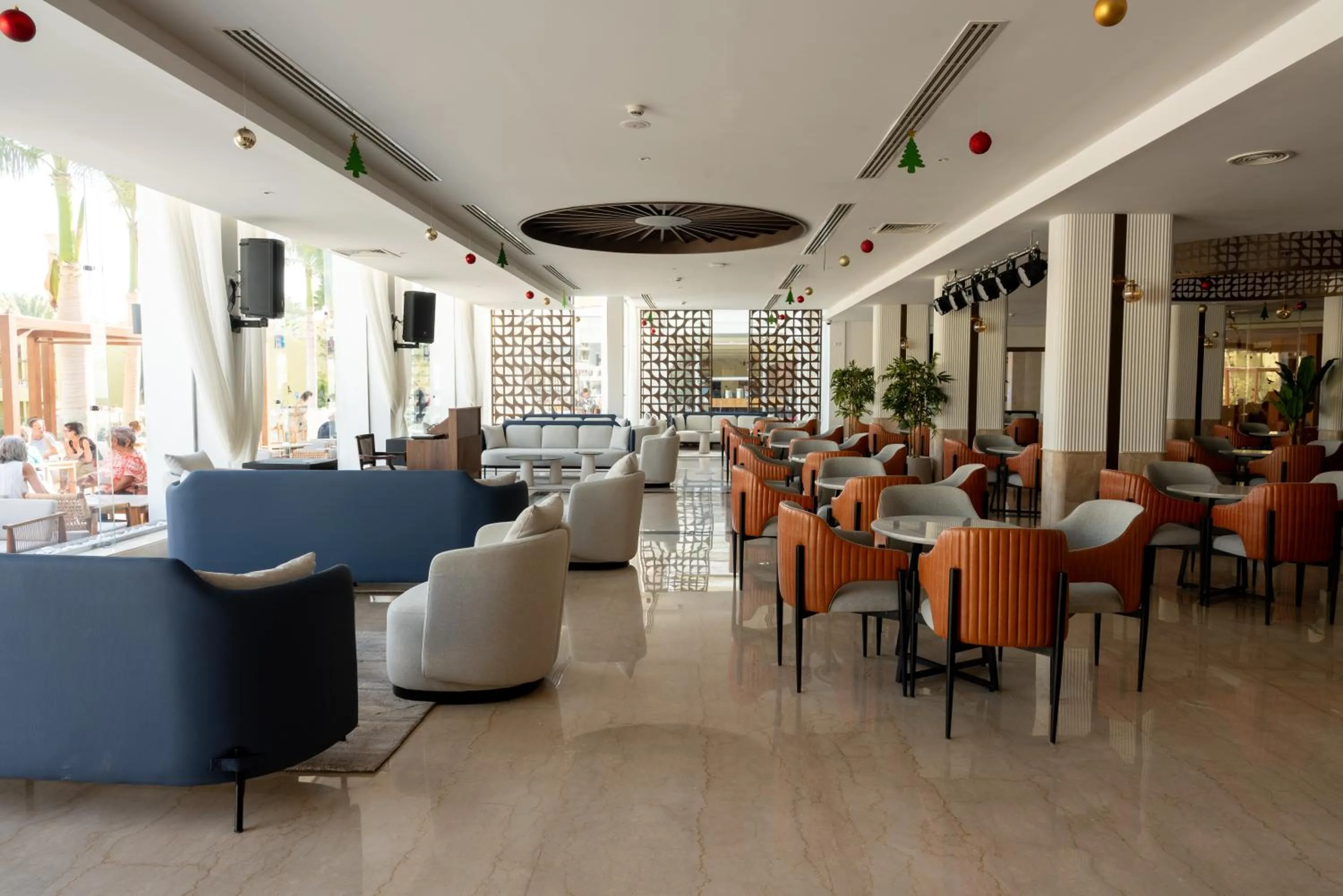 Palm Beach Resort Families and Couples only