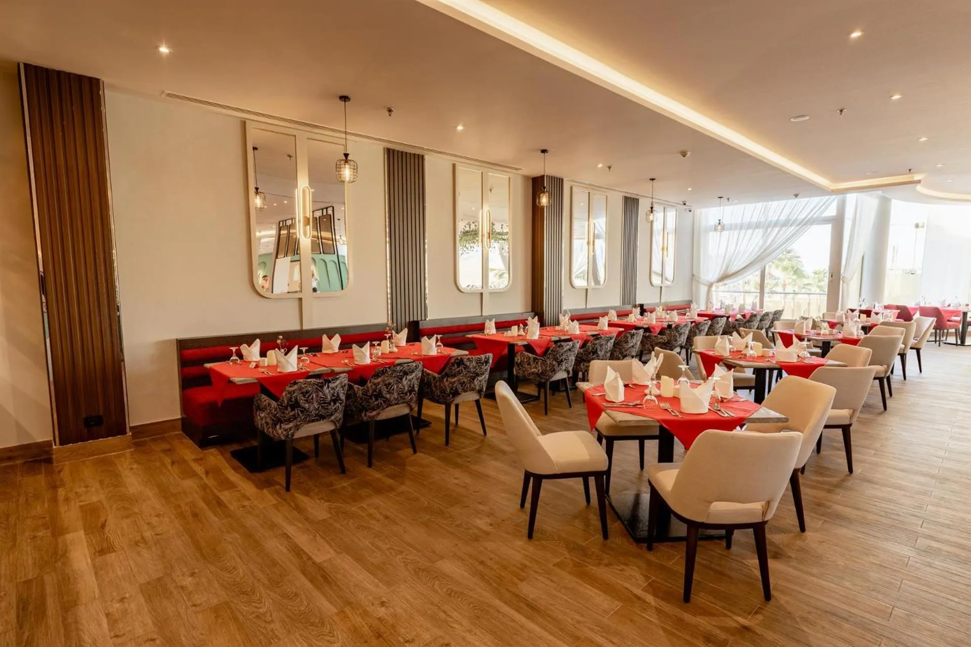 Palm Beach Resort Families and Couples only