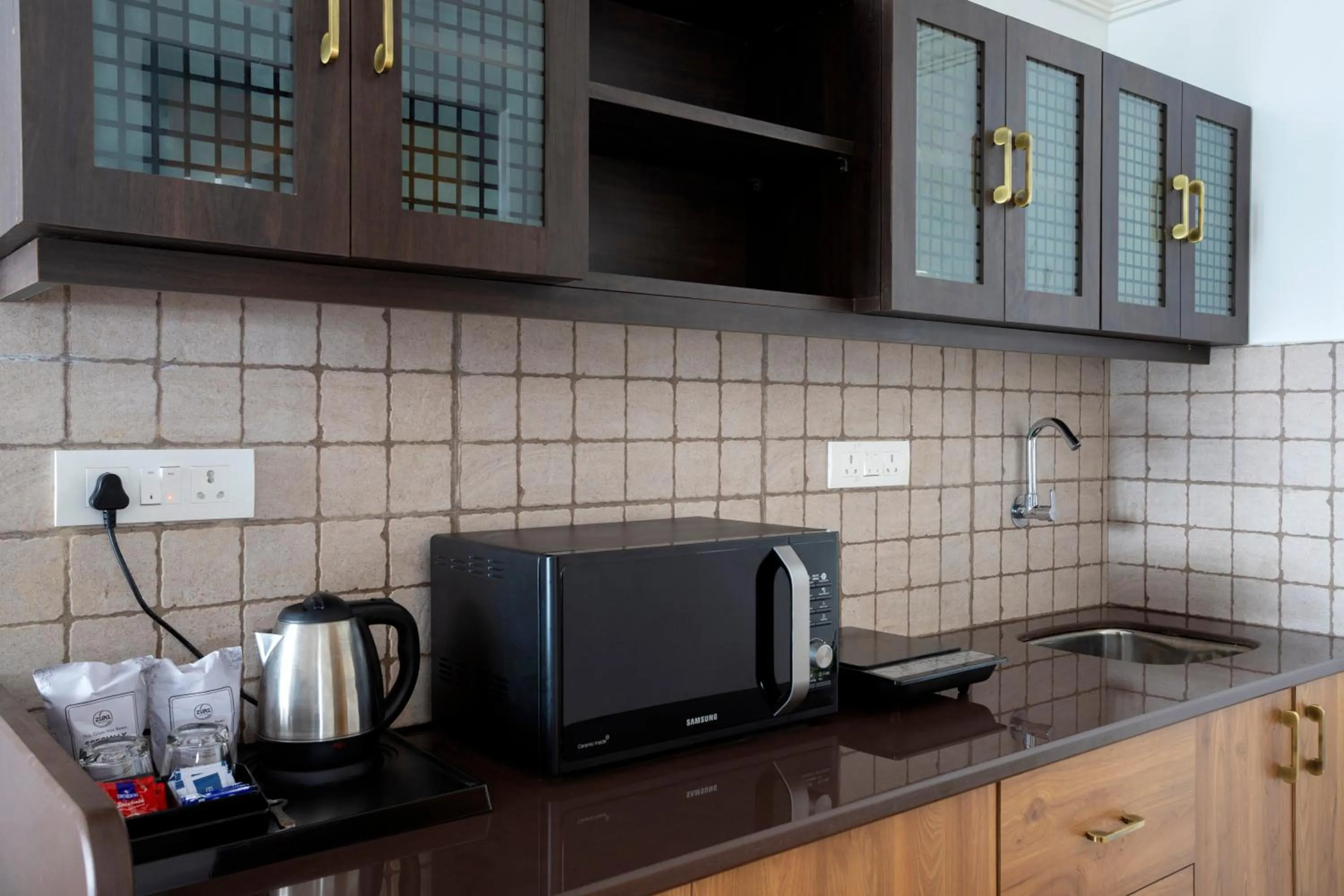 Coffee/tea facilities in Ziva Suites - A Botique Hotel