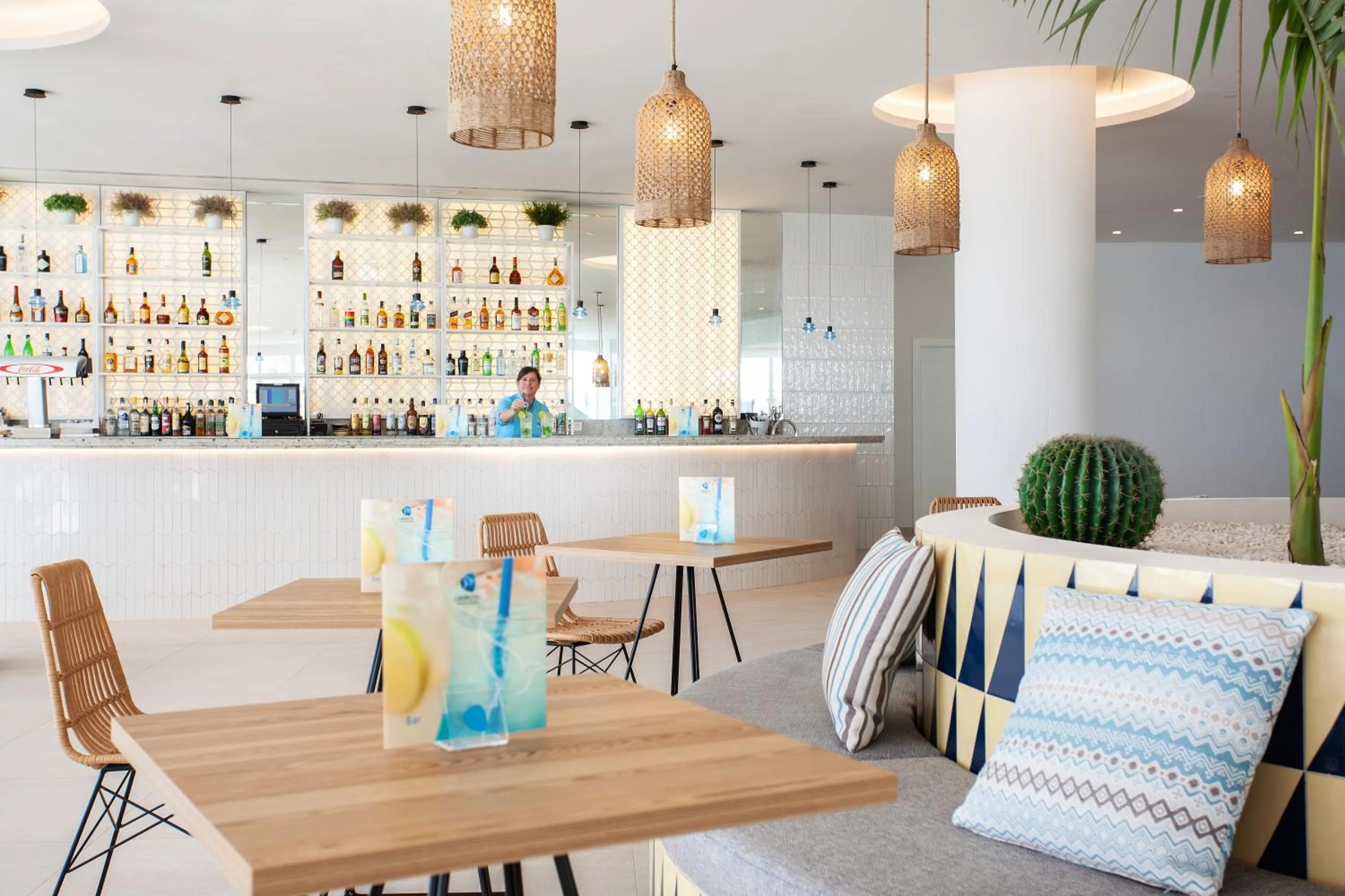 Lounge or bar in Grupotel Picafort Beach