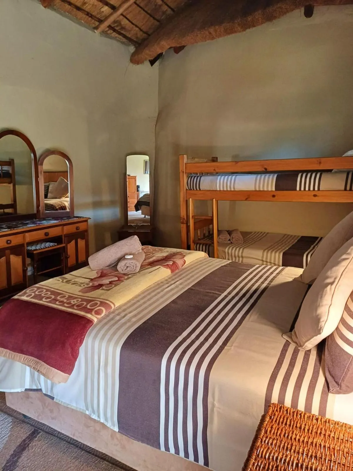 Bedroom, Bed in Brentwood Lodge