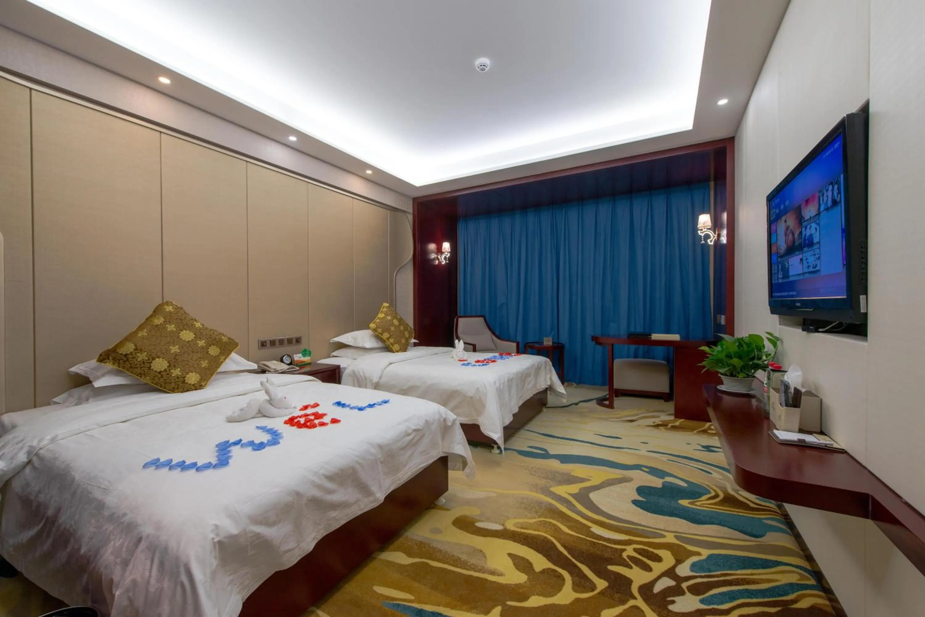 Bed in Dunhuang Hotel