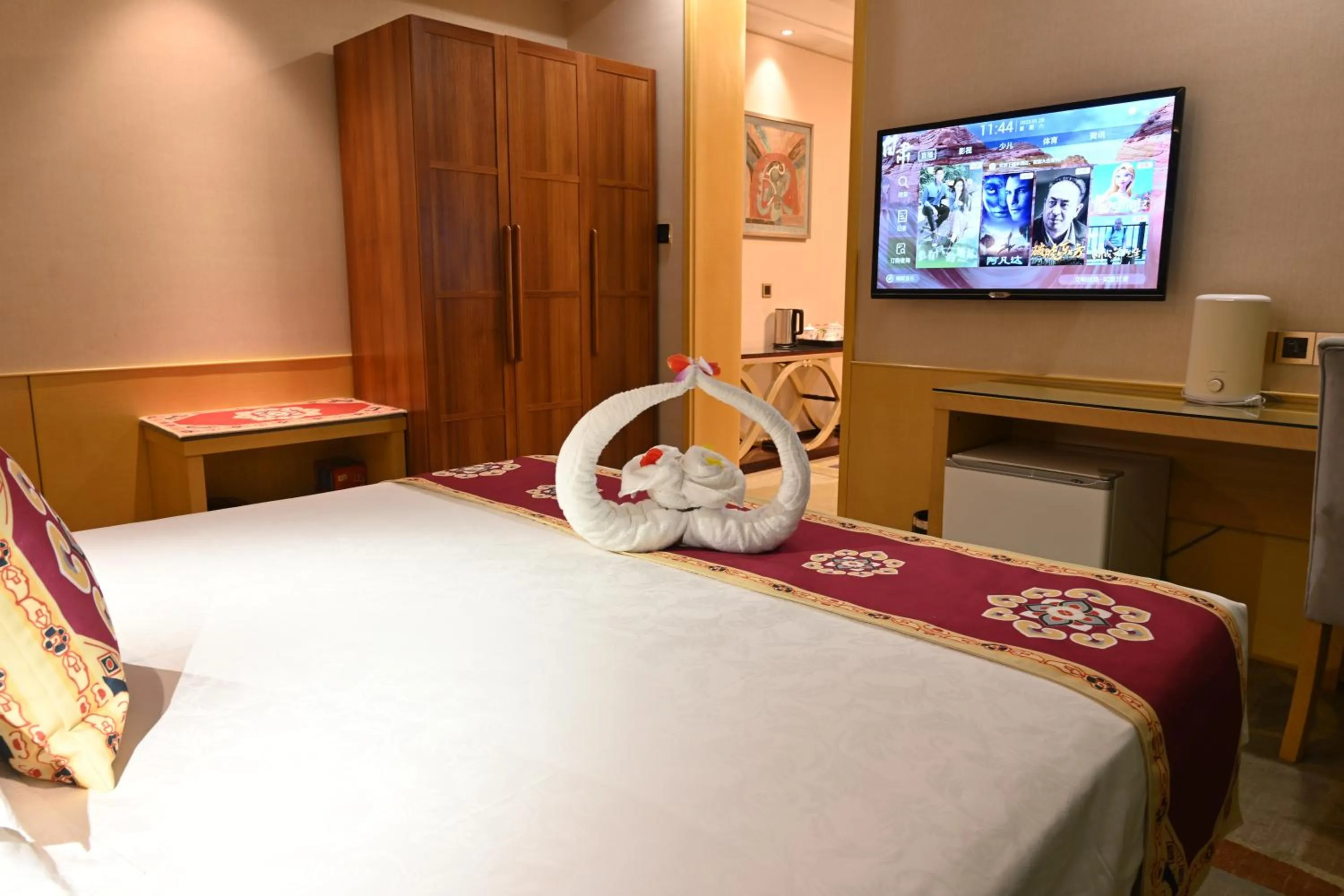 Bed in Dunhuang Hotel