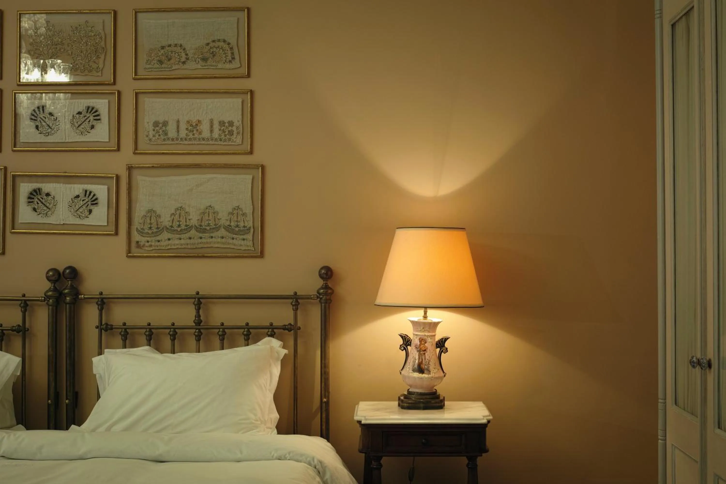 Bed in Albergo Hotel