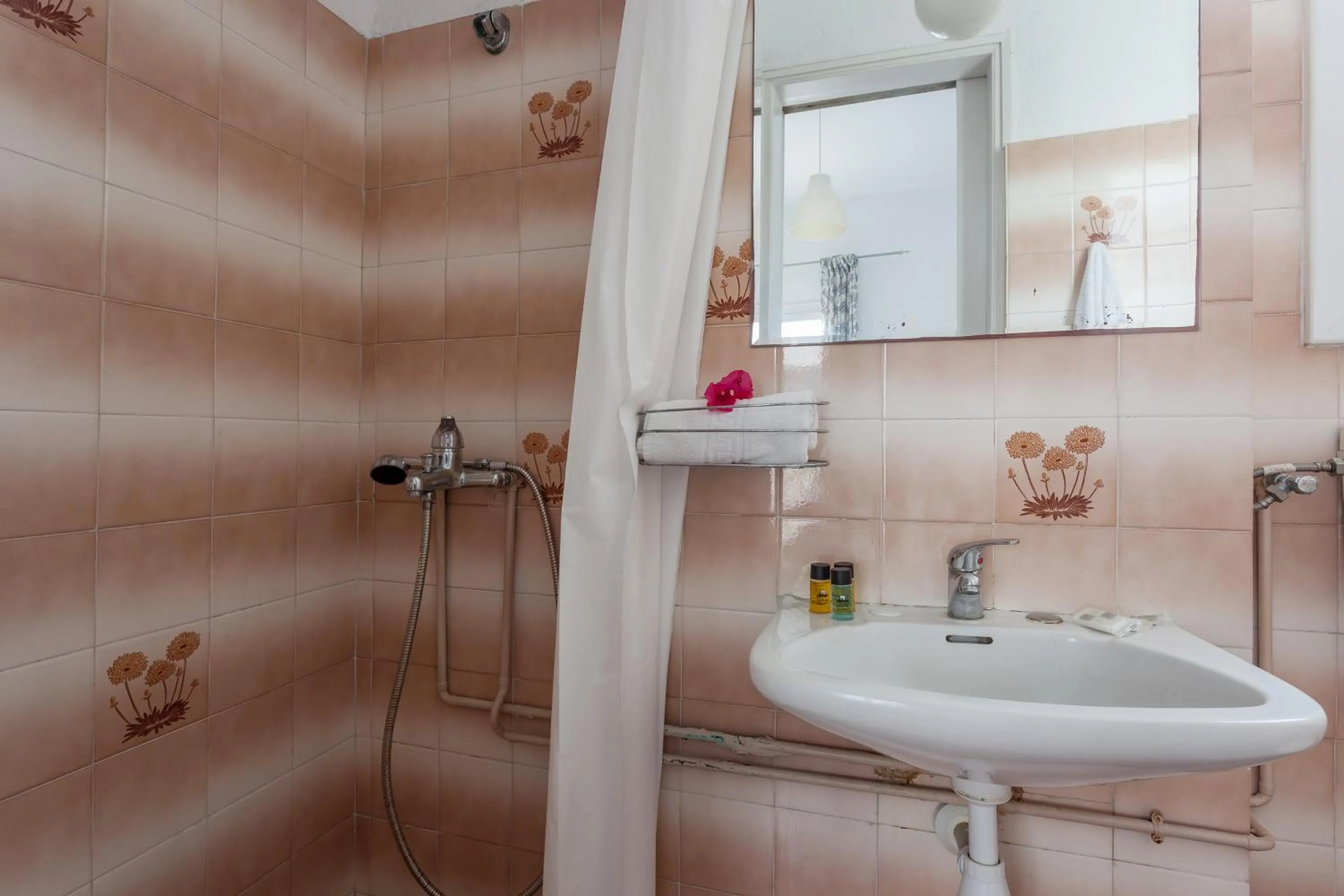 Bathroom in Argo Pension