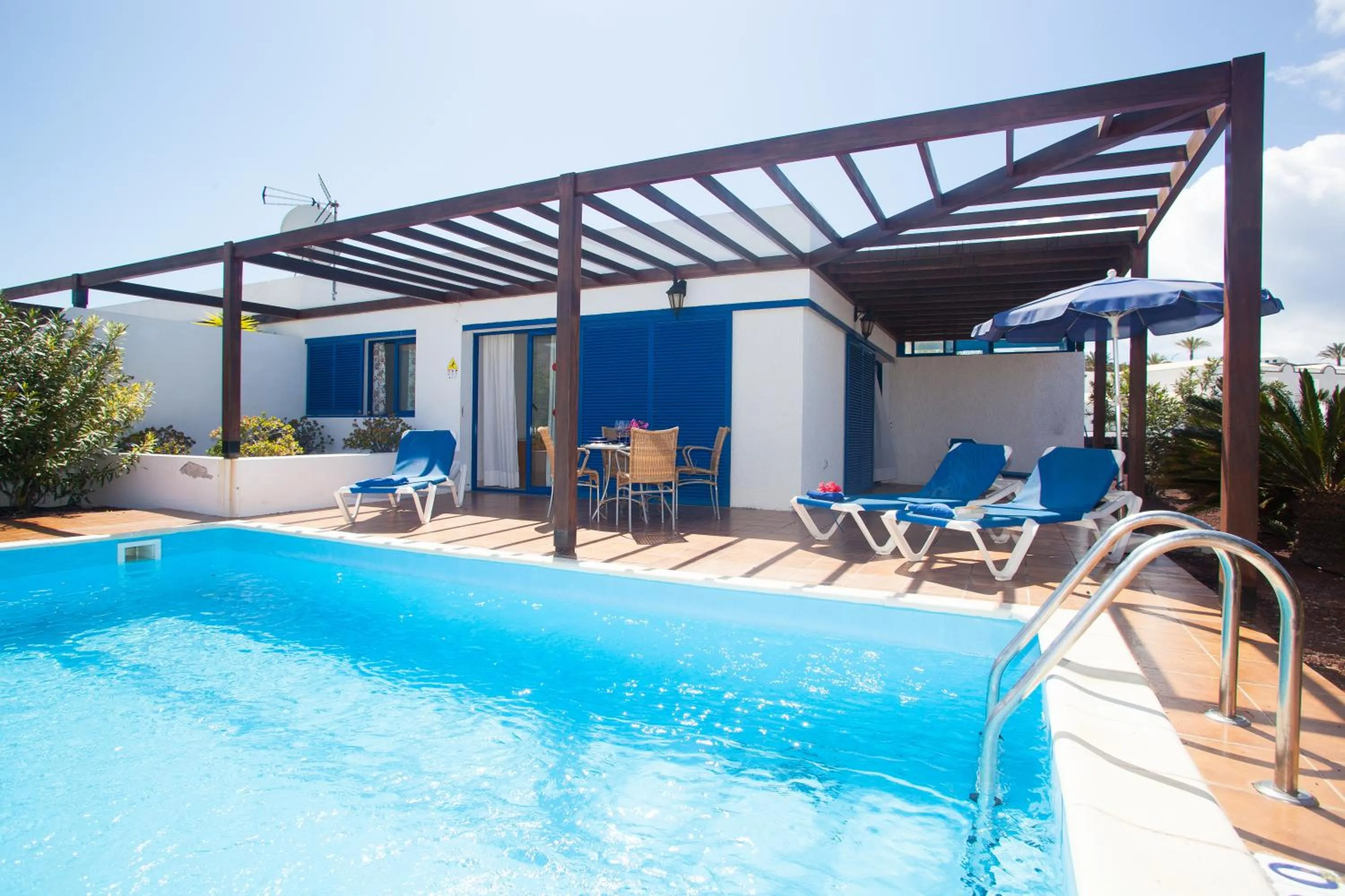 Balcony/Terrace in Villas Las Marinas