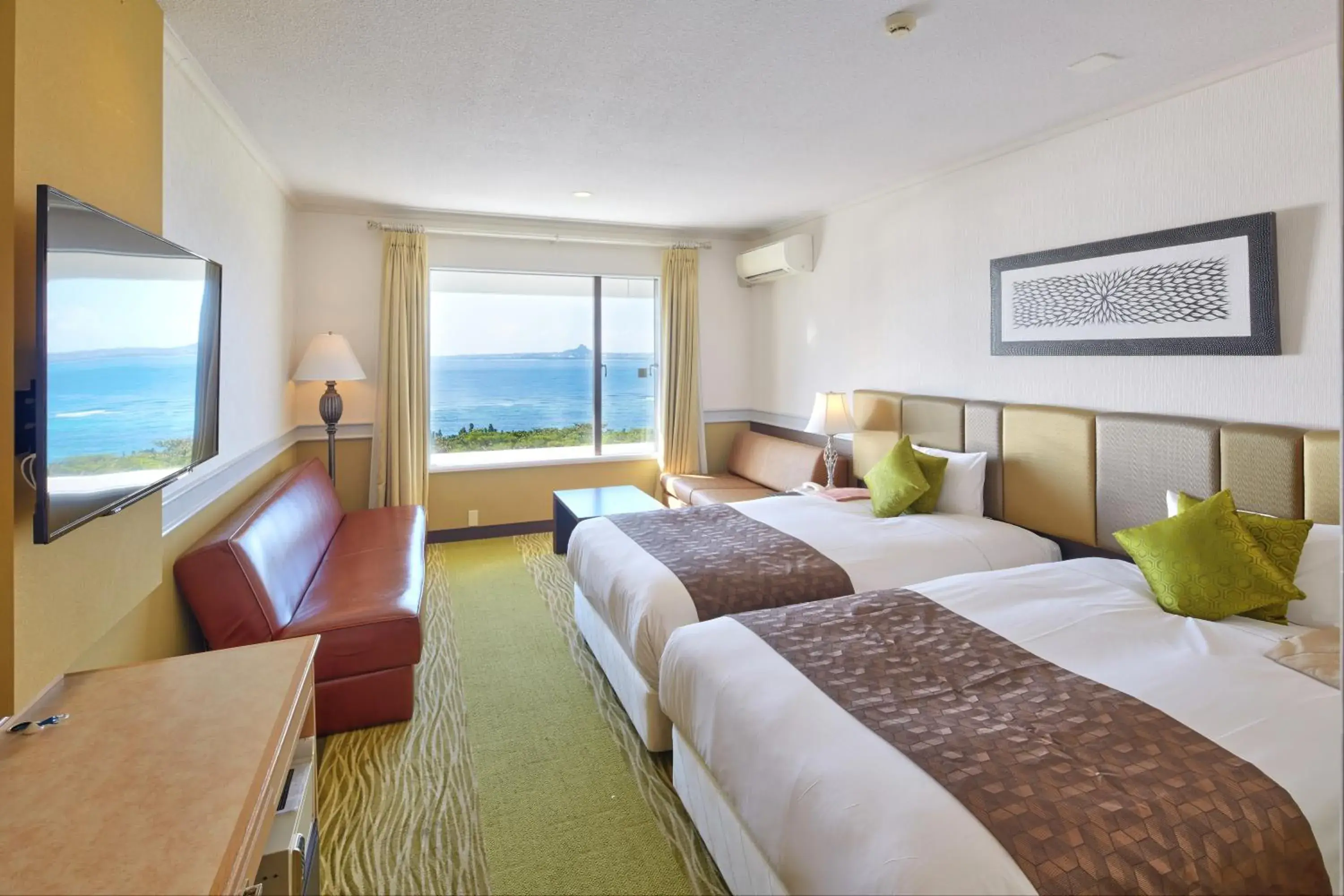 Main Building Ocean View Standard Twin Non-Smoking in Royal View Hotel Churaumi Main Building Ocean View Standard Twin Non-Smoking in Royal View Hotel Churaumi