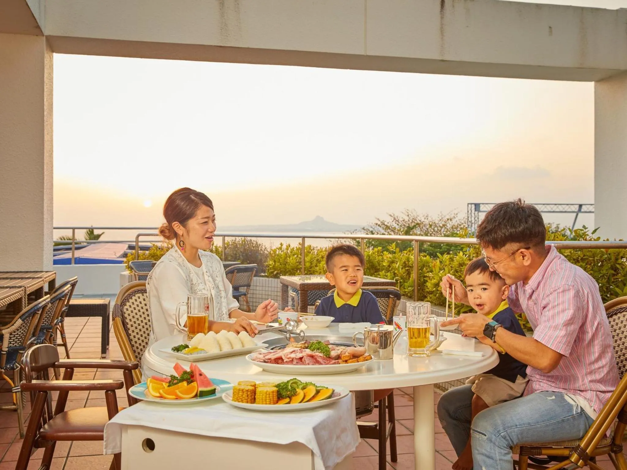 Family in Royal View Hotel Churaumi