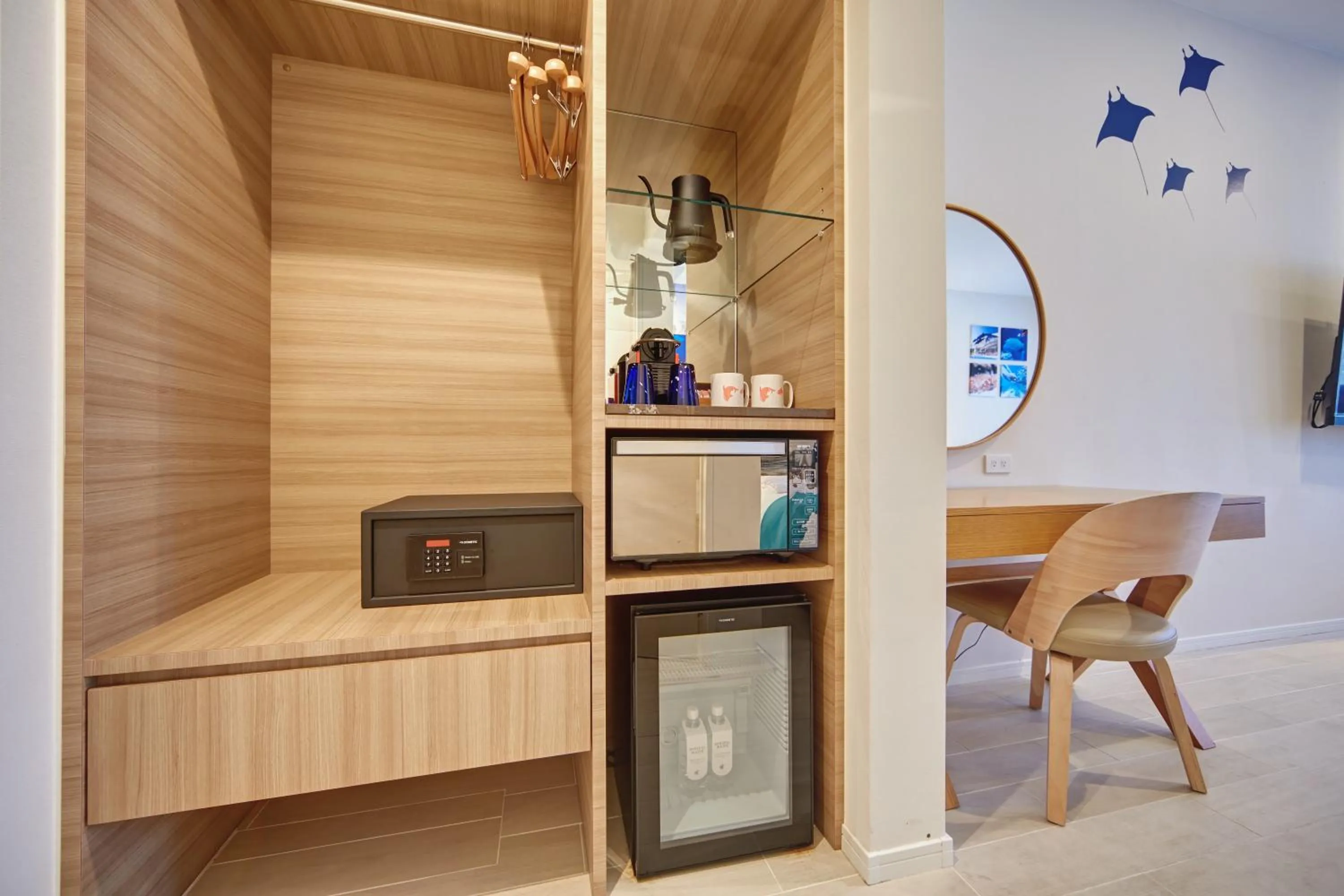 Photo of the whole room in Royal View Hotel Churaumi