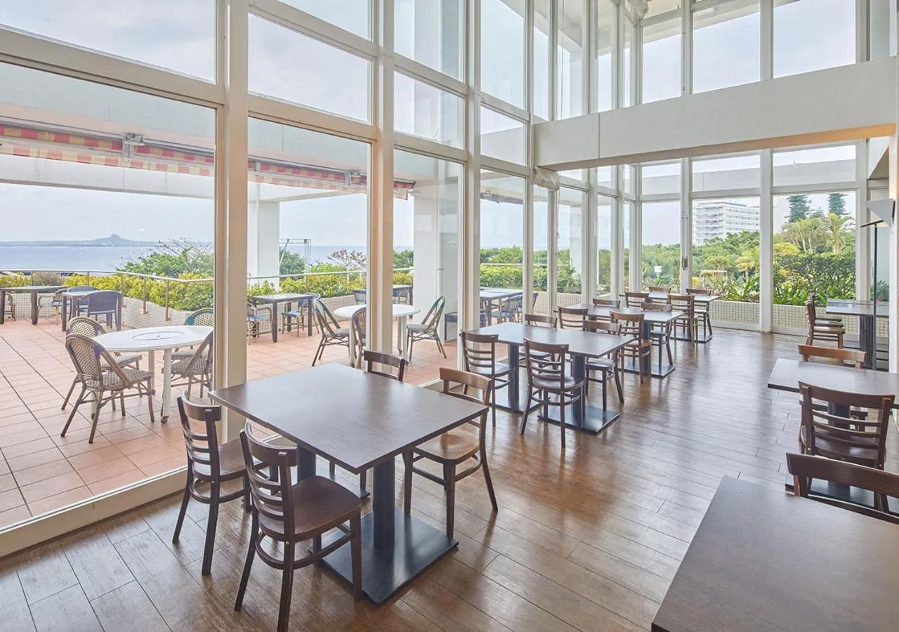 Restaurant/places to eat in Royal View Hotel Churaumi