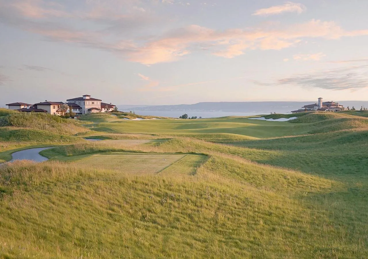 Property building in Club Residence at BlackSeaRama Golf