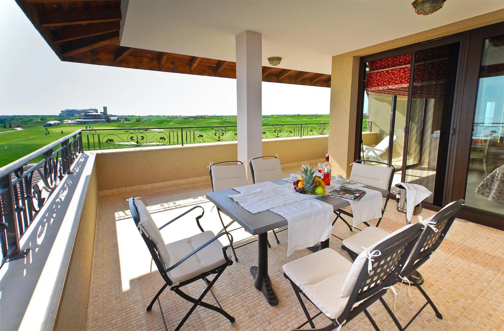 Balcony/Terrace in Club Residence at BlackSeaRama Golf