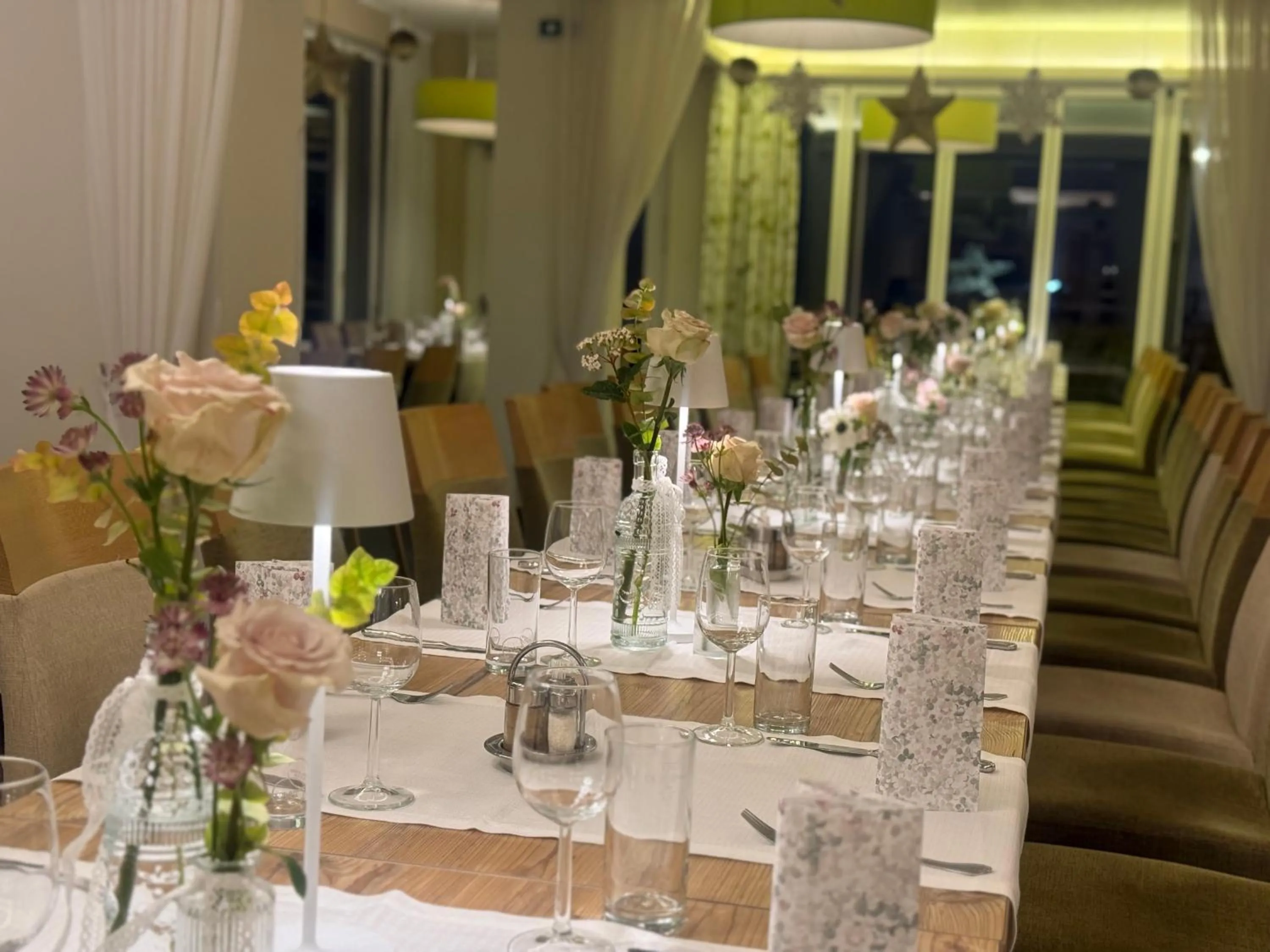 Restaurant/places to eat in Hotel Restaurant FIDI