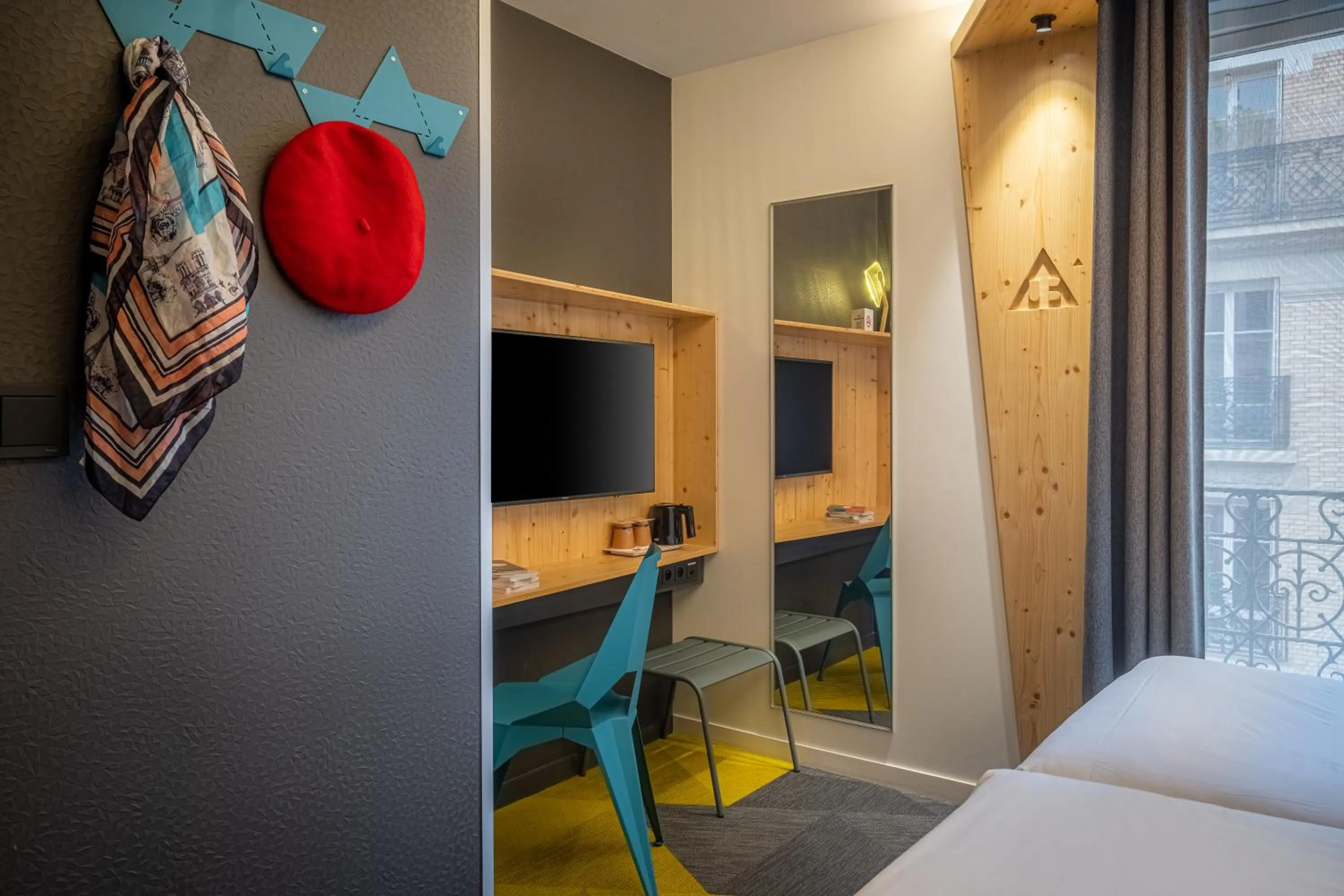 TV and multimedia, Bed in Urban Bivouac Hotel