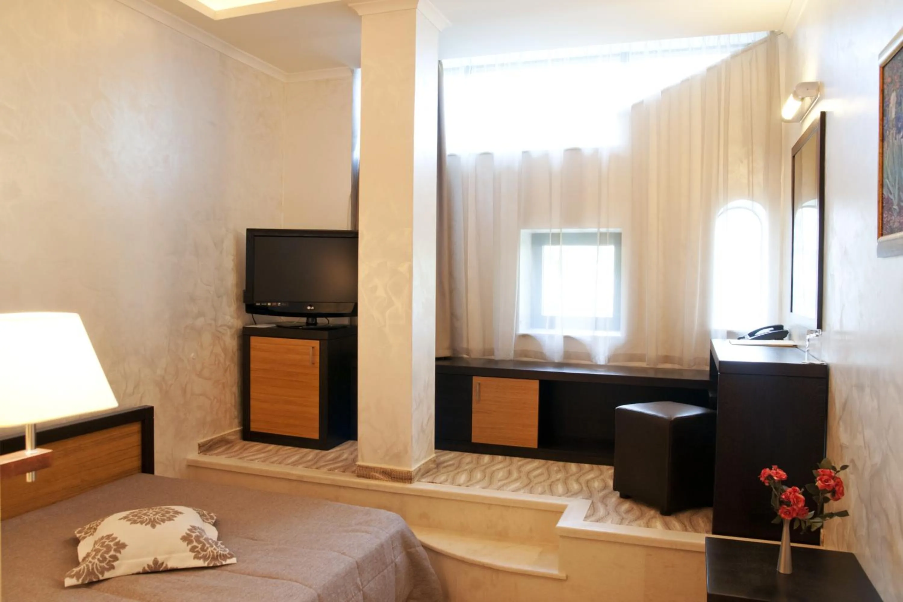 TV and multimedia, Bed in Efbet Hotel