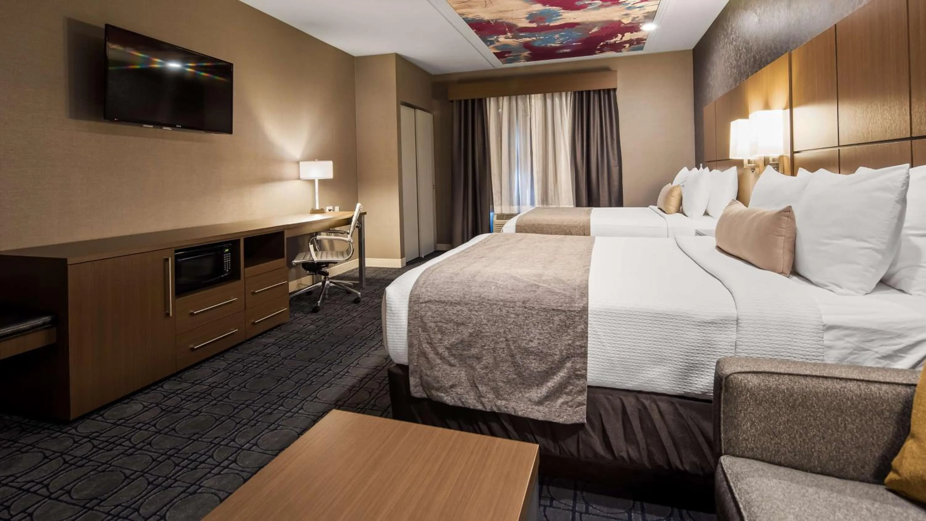 Photo of the whole room, Bed in Best Western Plus Coalinga Inn