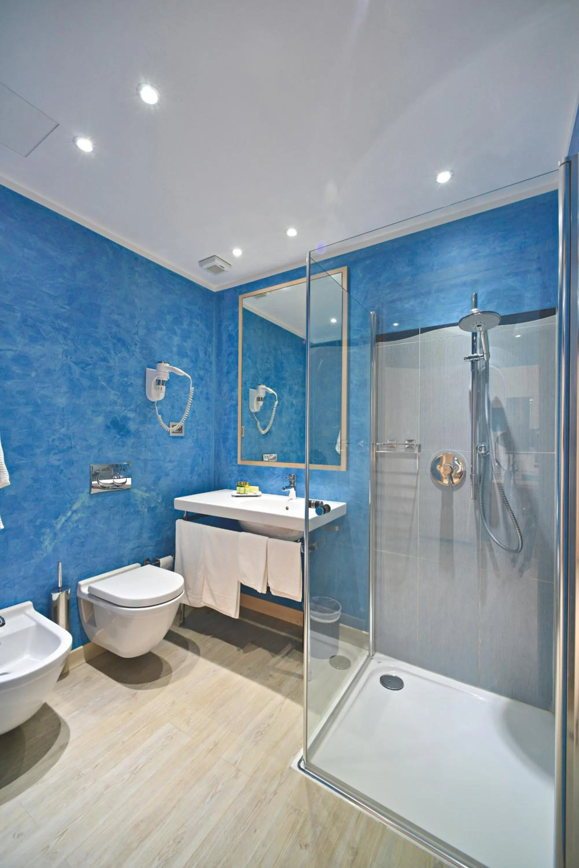 Bathroom in Hotel La Vigna