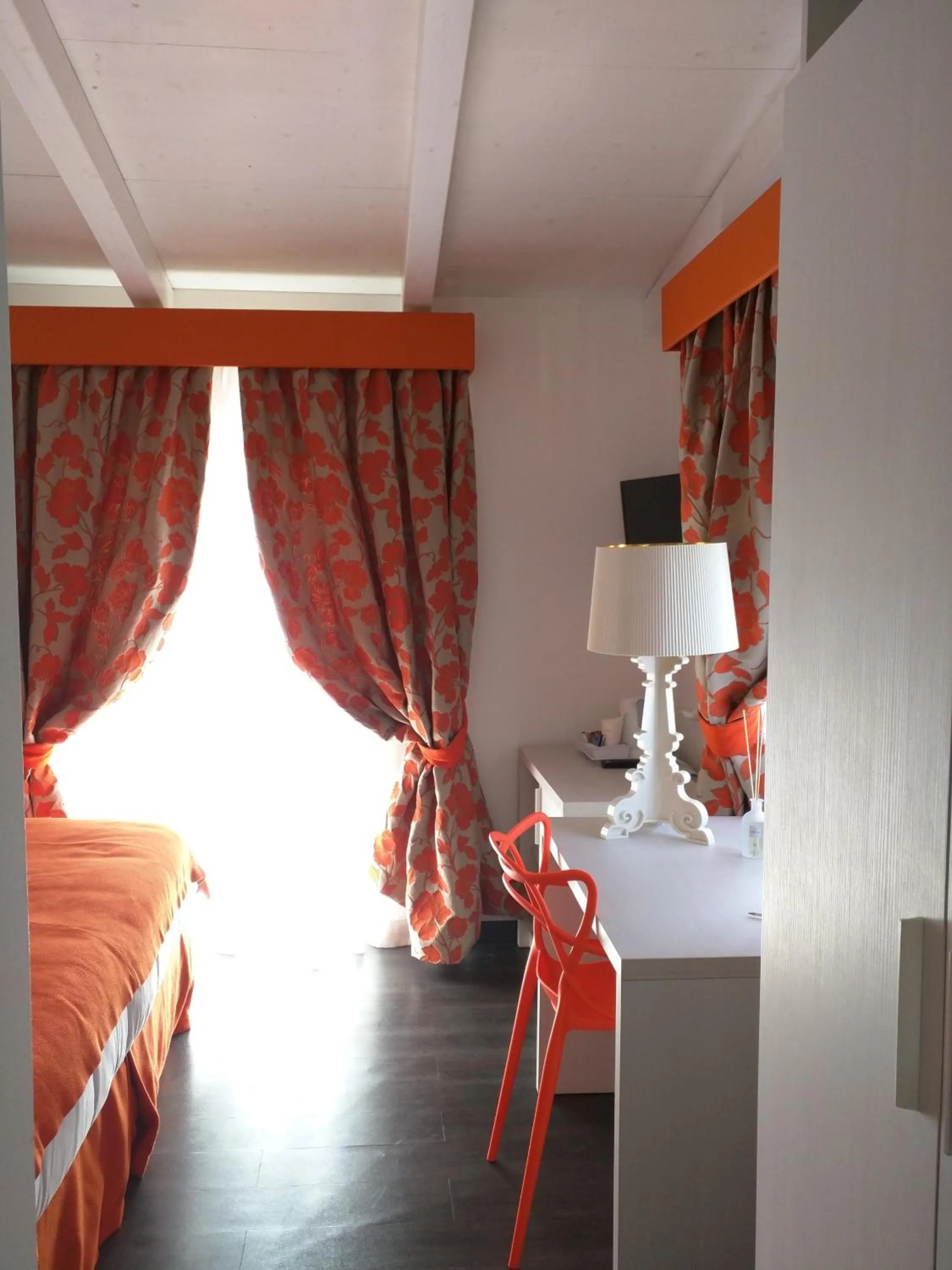 Photo of the whole room in Hotel La Vigna