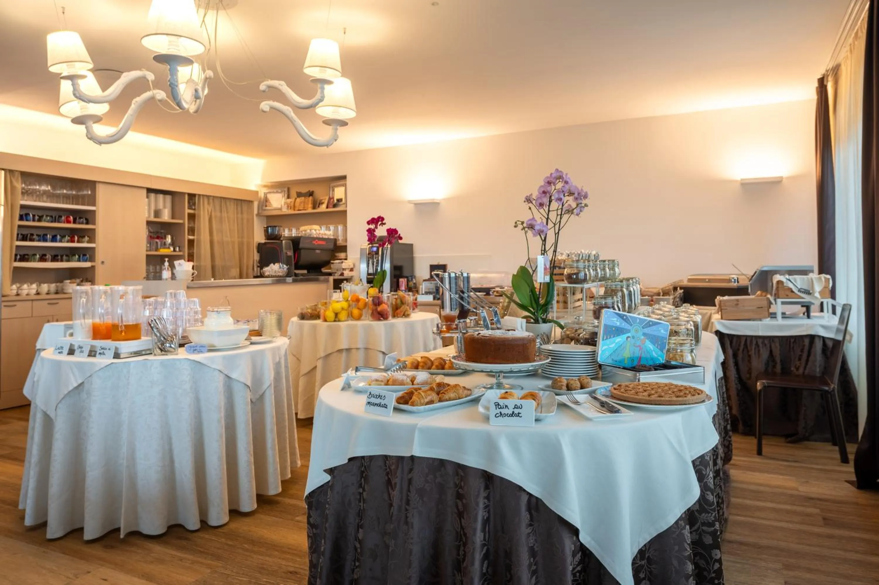 Breakfast in Hotel La Vigna