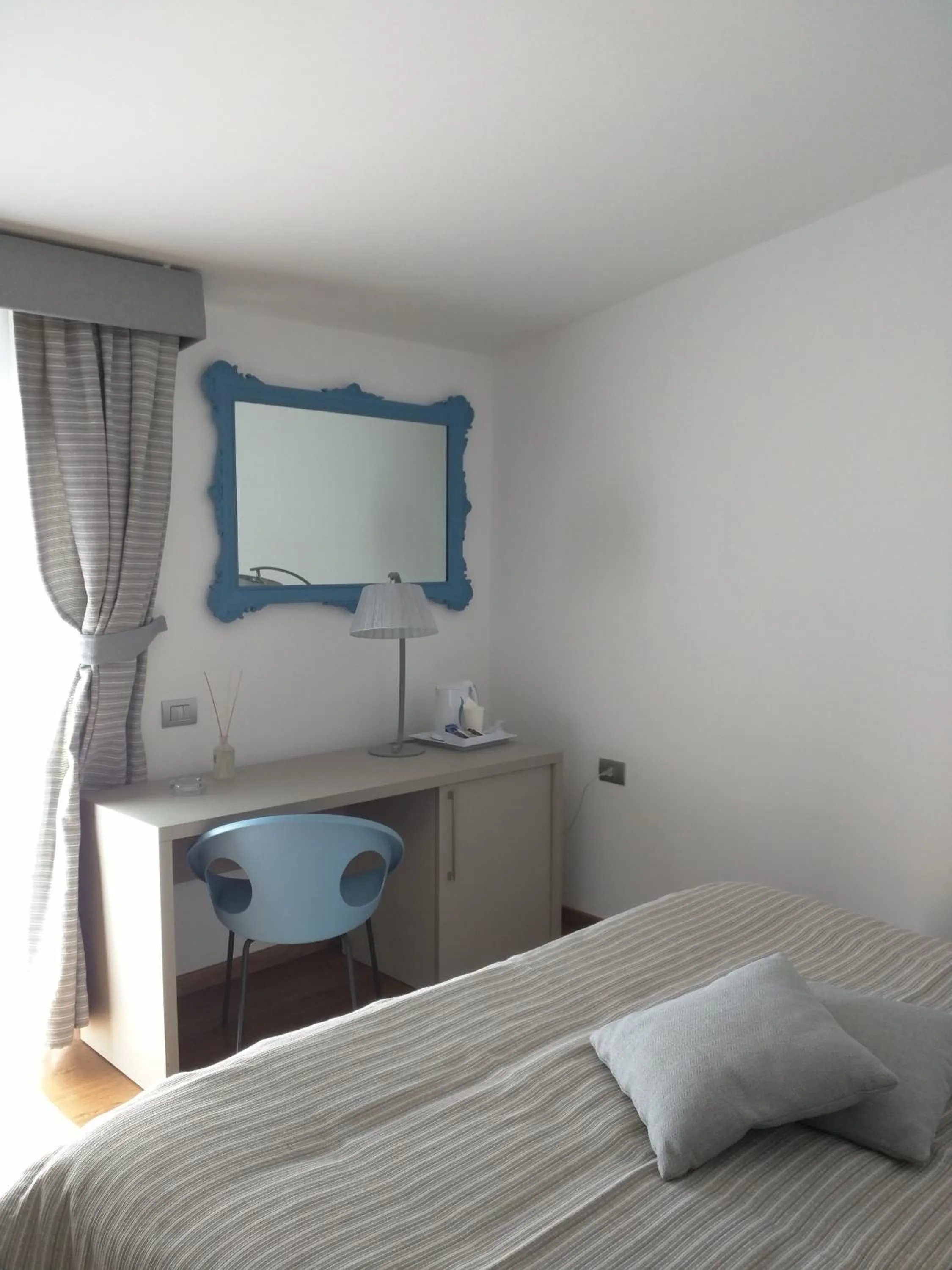 Bedroom in Hotel La Vigna