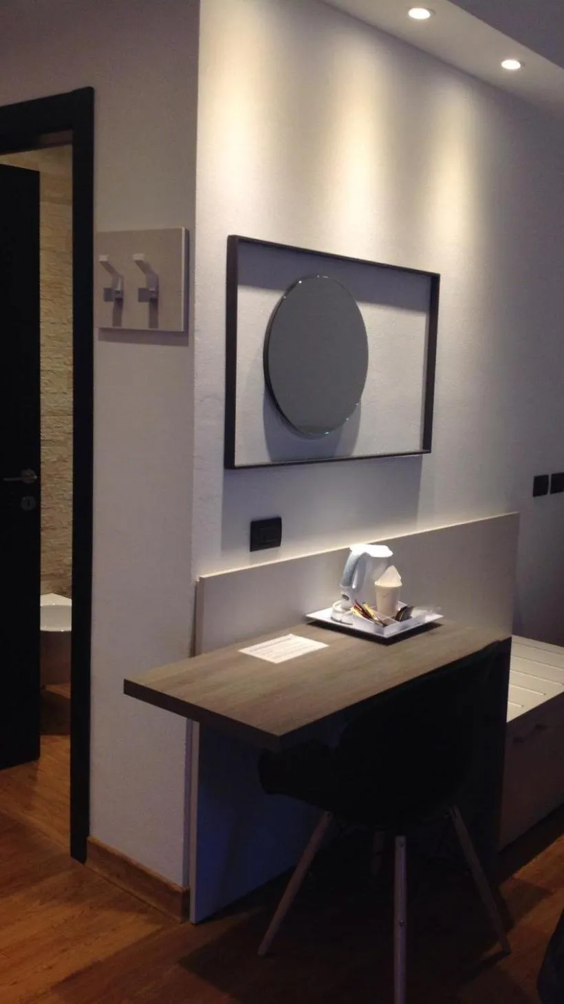 Bedroom in Hotel La Vigna