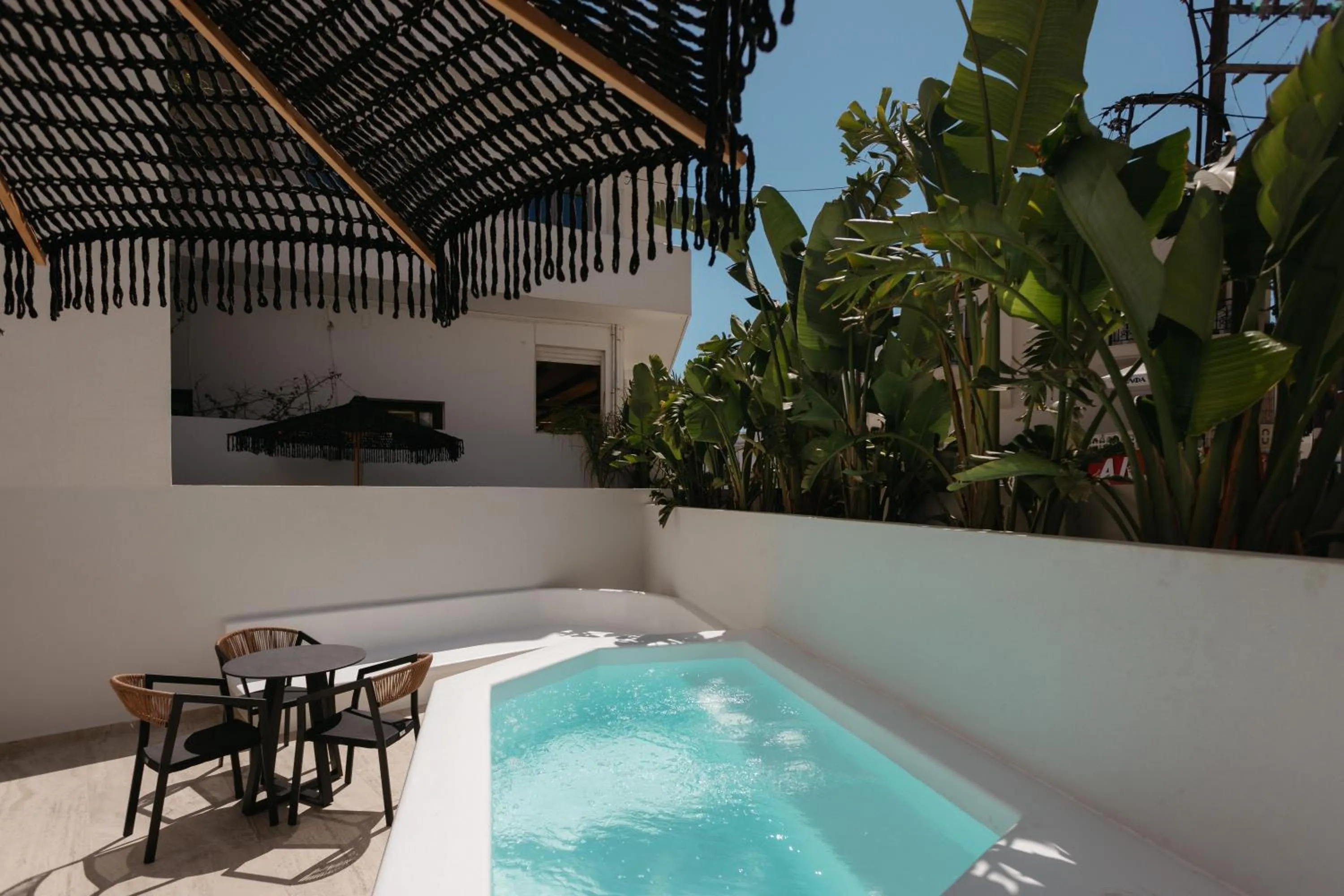 Hot Tub in Hotel Sphinx