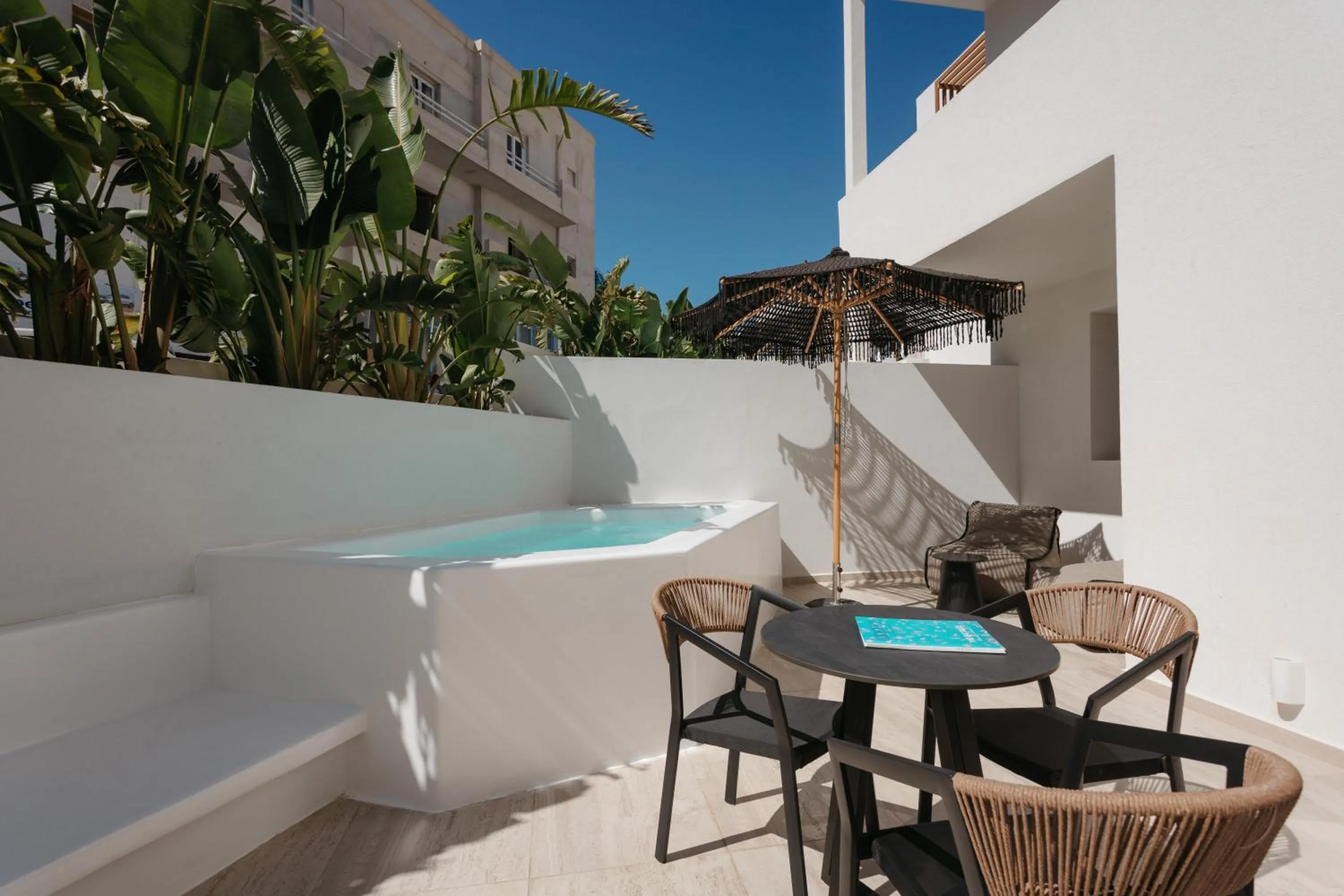 Hot Tub in Hotel Sphinx