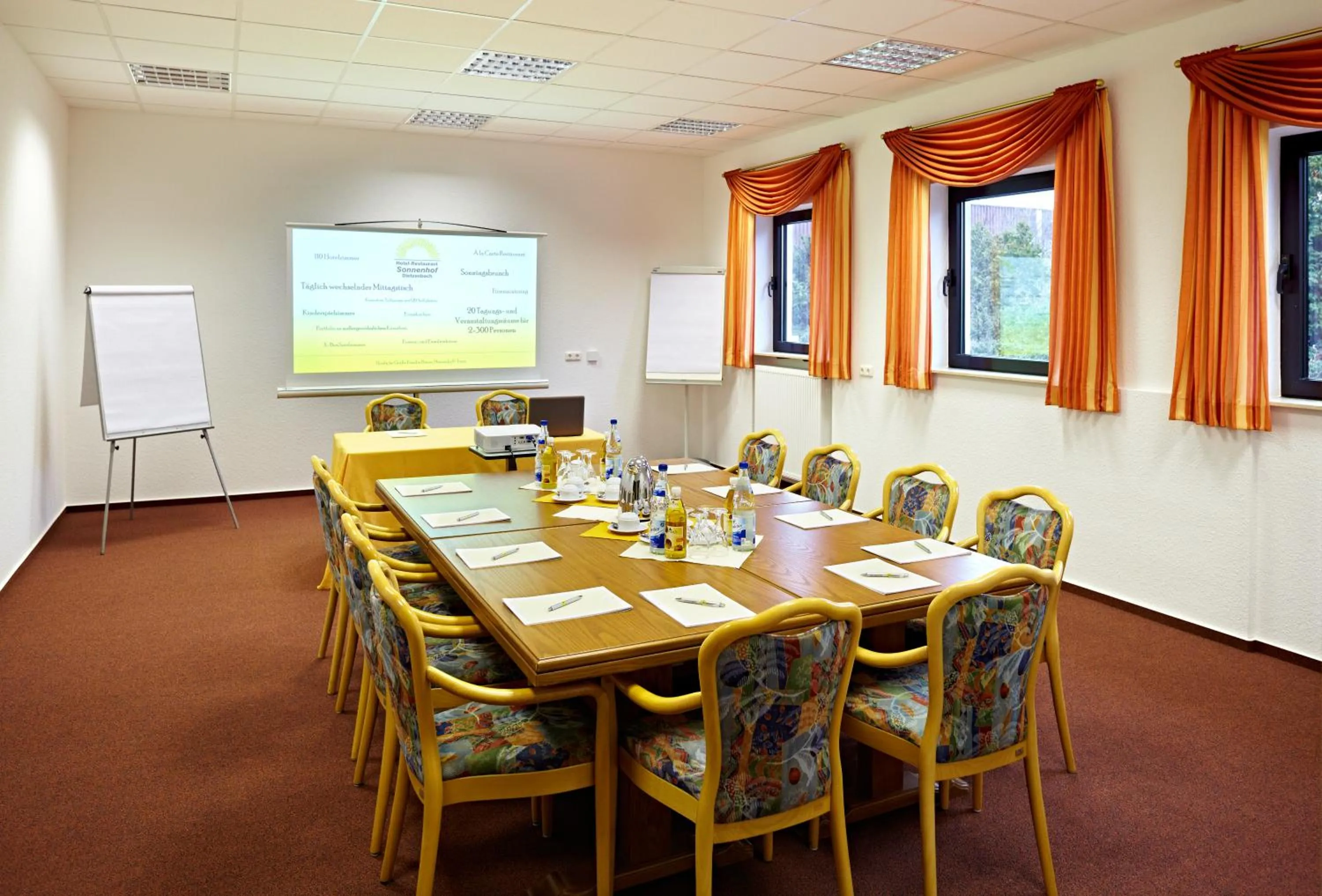 Business facilities in Sonnenhof