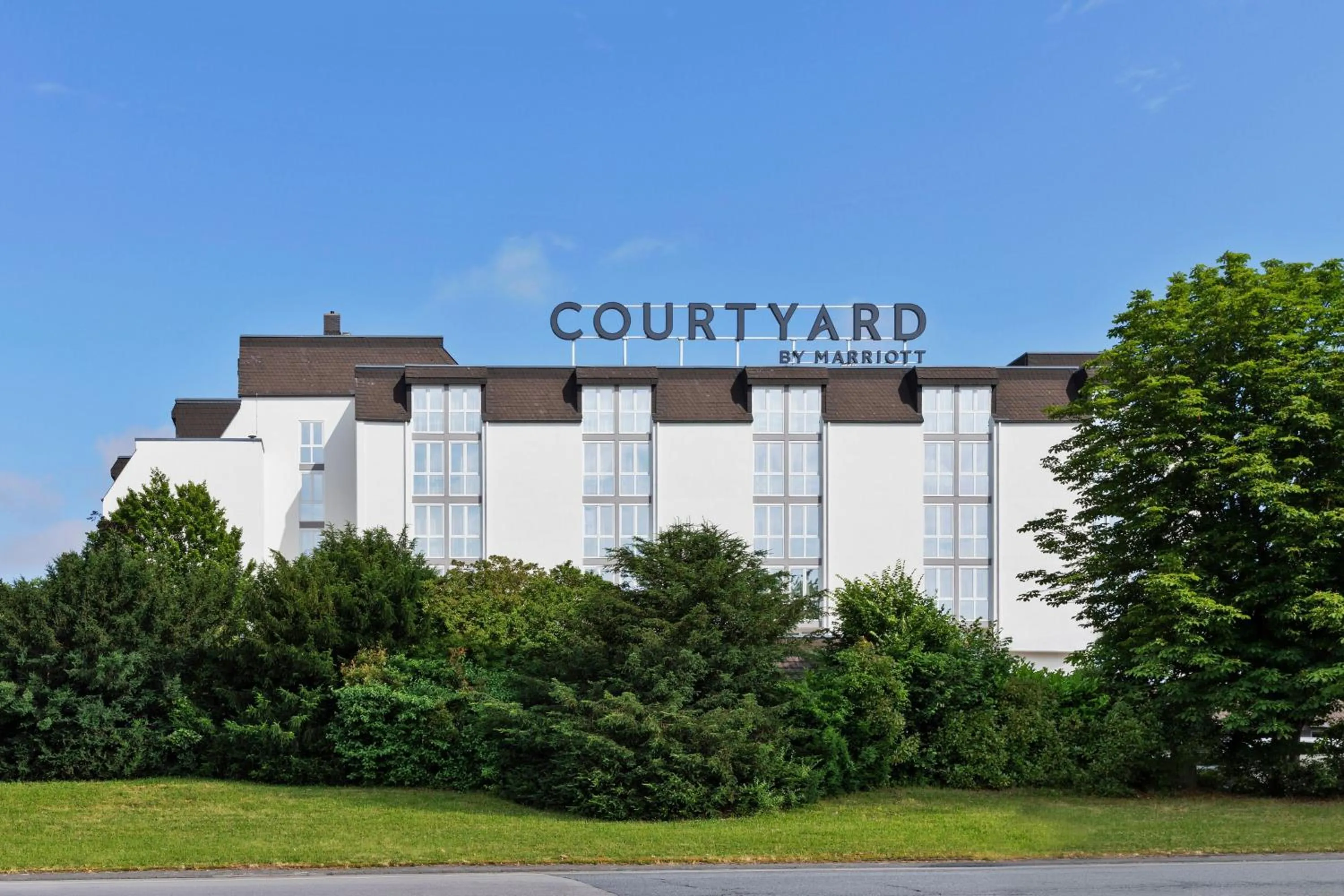 Property building in Courtyard by Marriott Wiesbaden-Nordenstadt