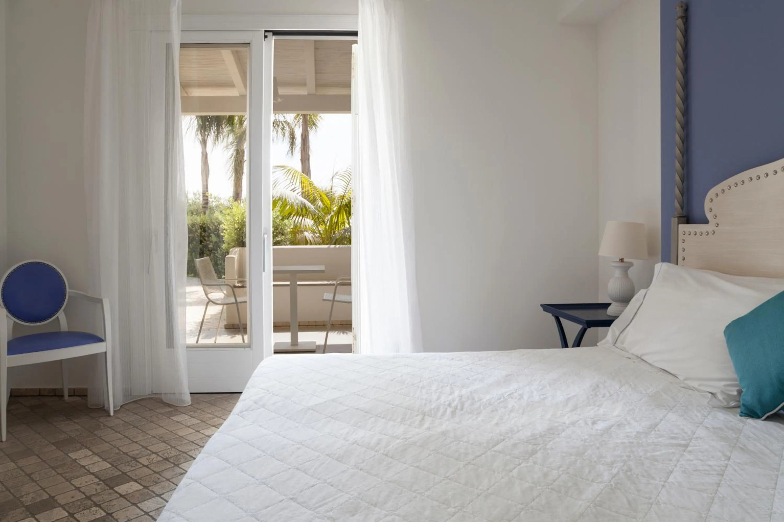 Bed in Hotel Mea - Aeolian Charme