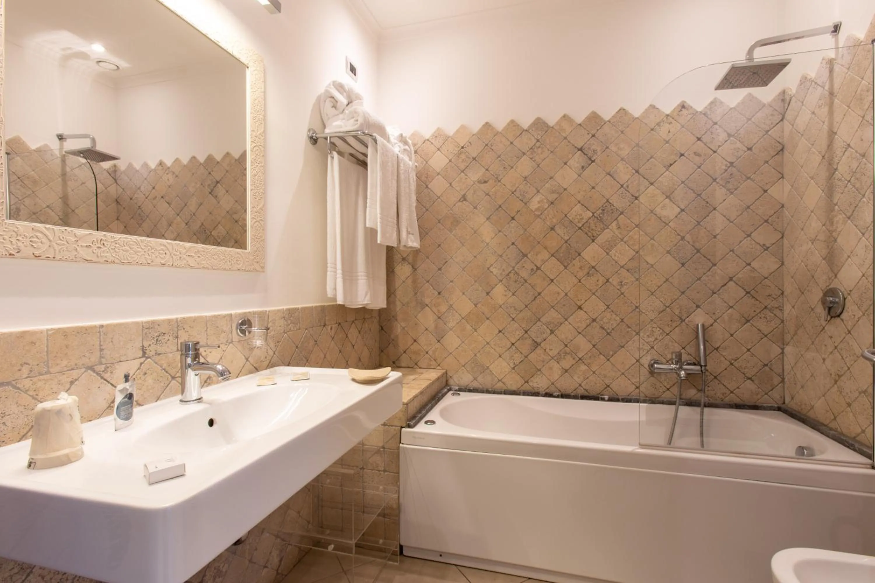 Bathroom in Hotel Mea - Aeolian Charme