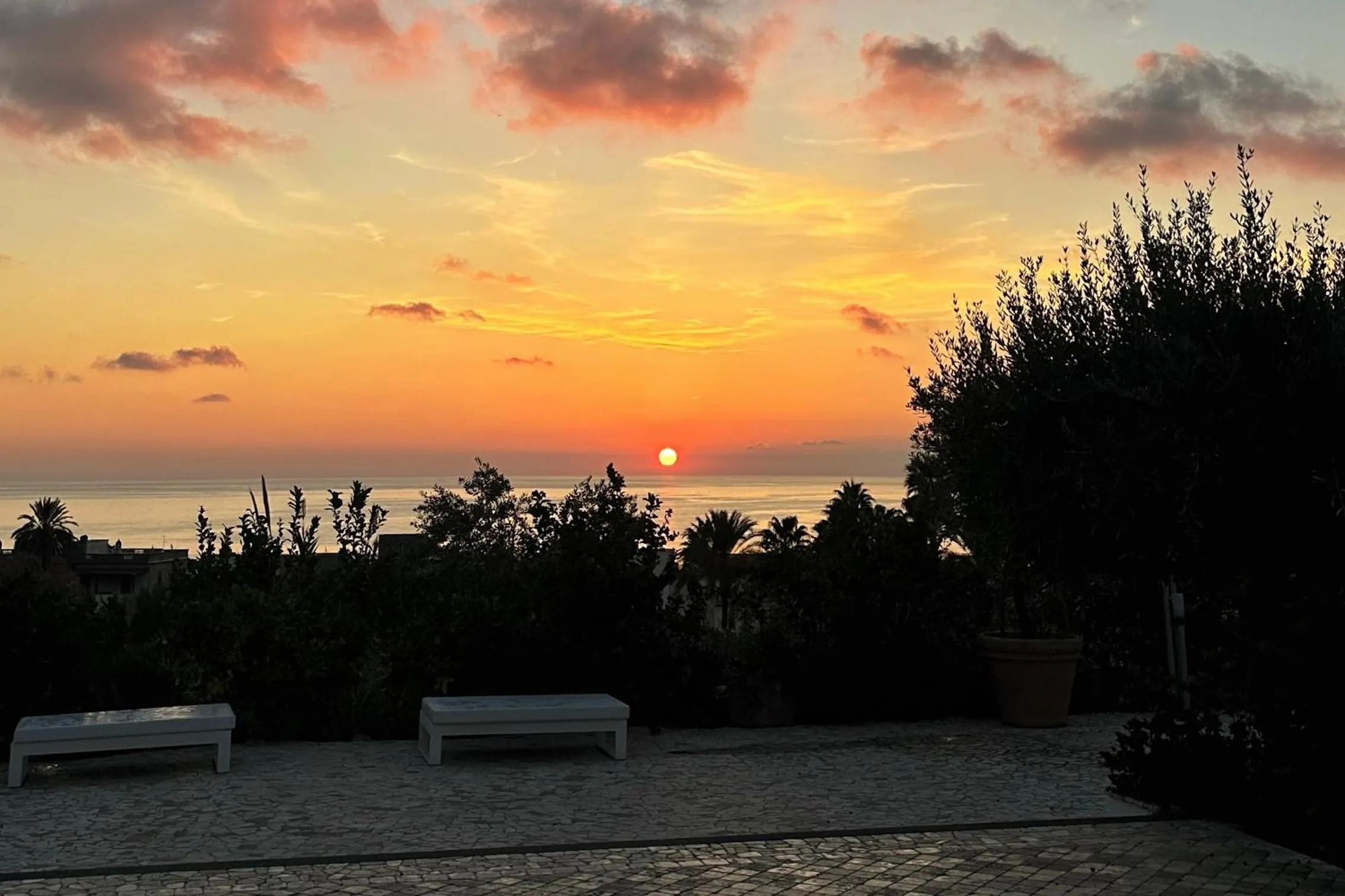 Day in Hotel Mea - Aeolian Charme