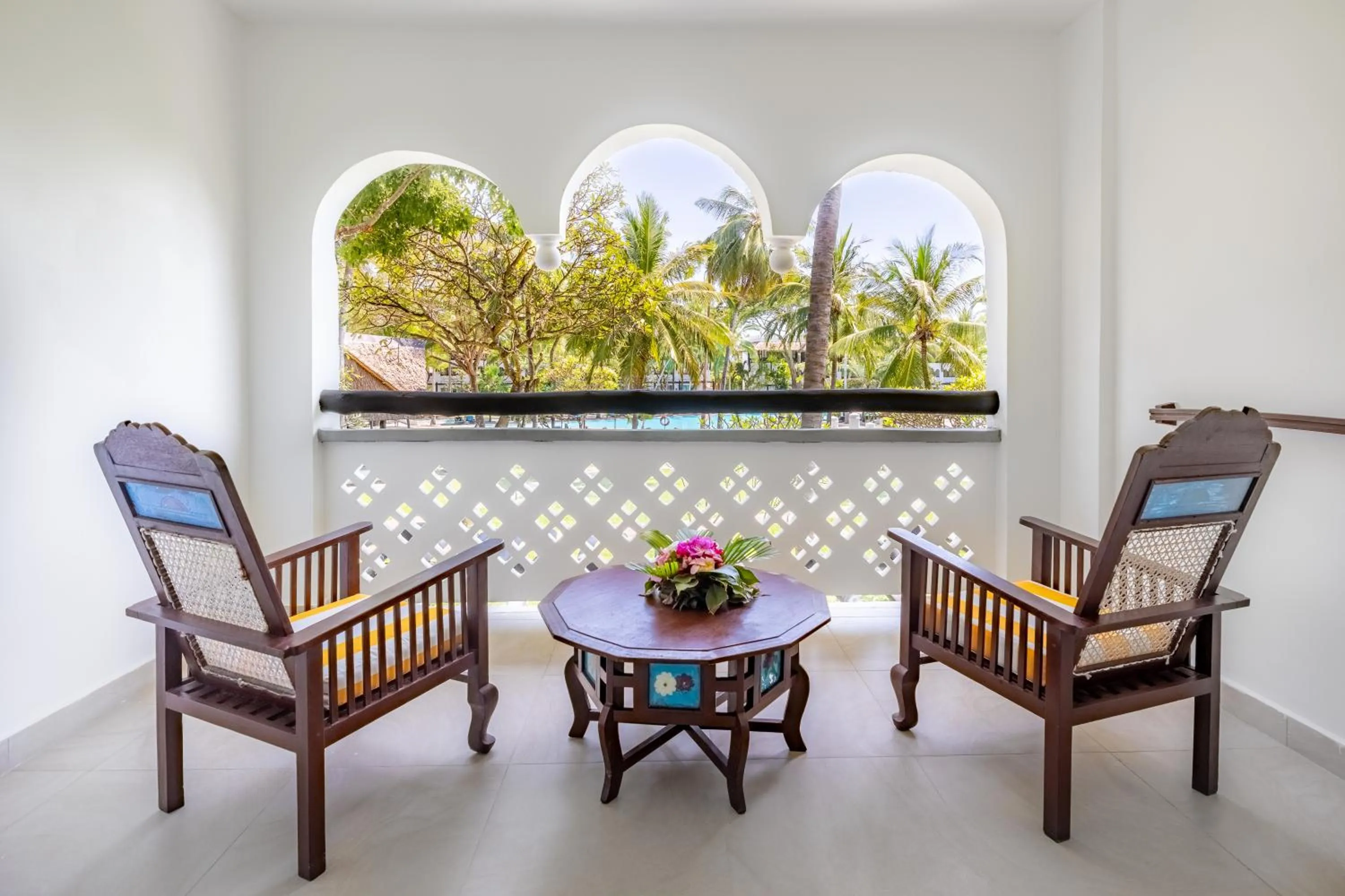 Seating area in Southern Palms Beach Resort