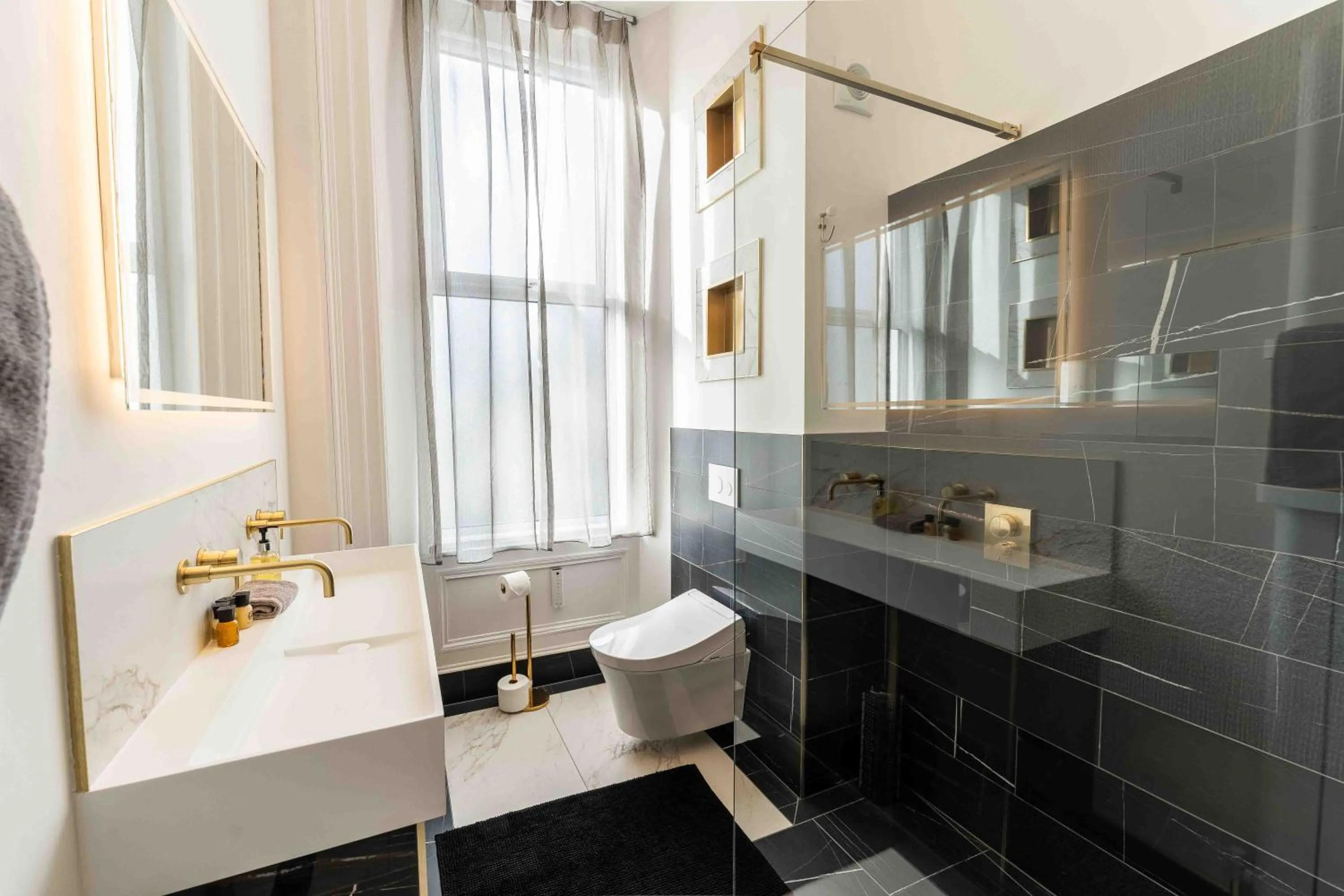 Antrim House Guest Rooms & Suites