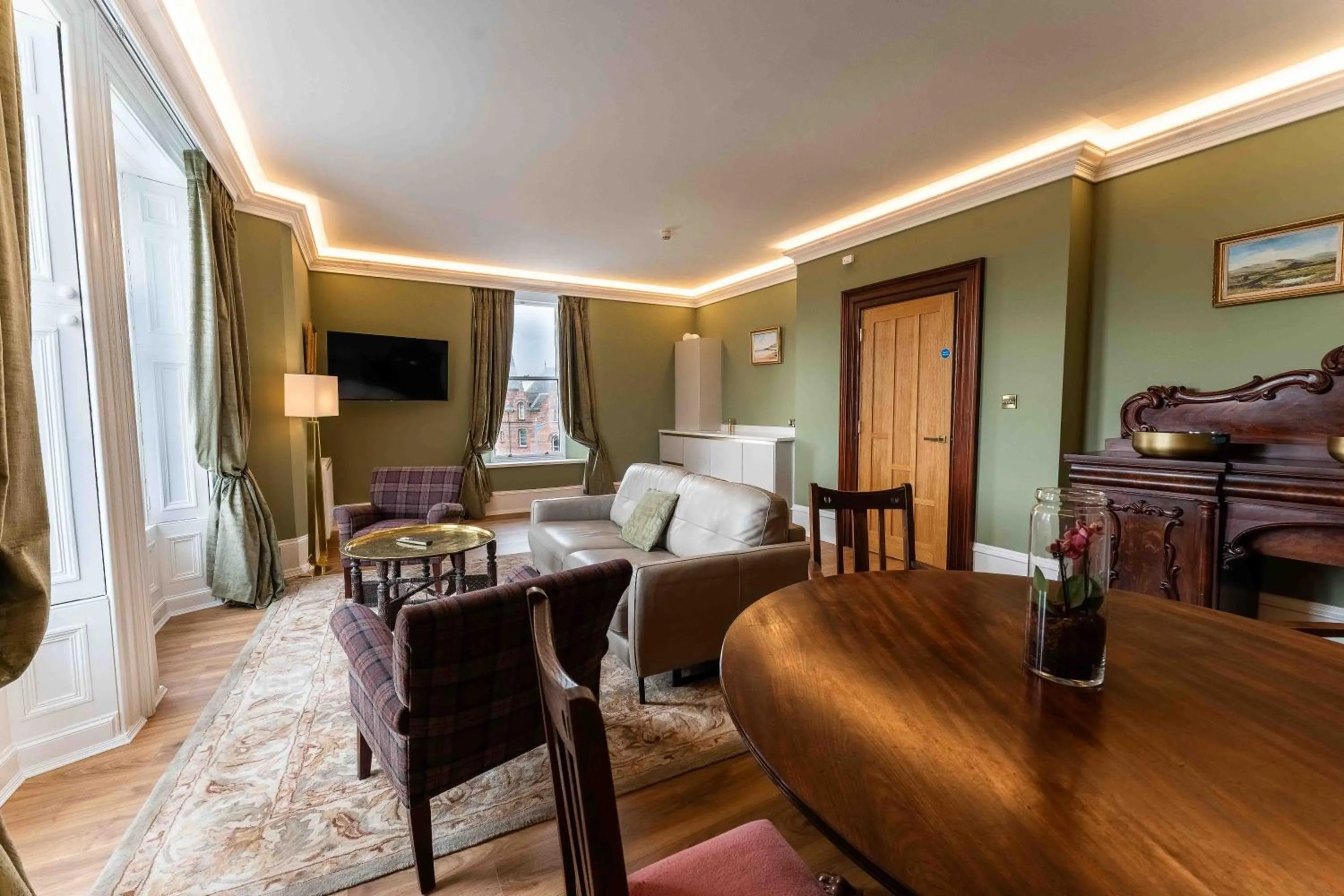 Antrim House Guest Rooms & Suites