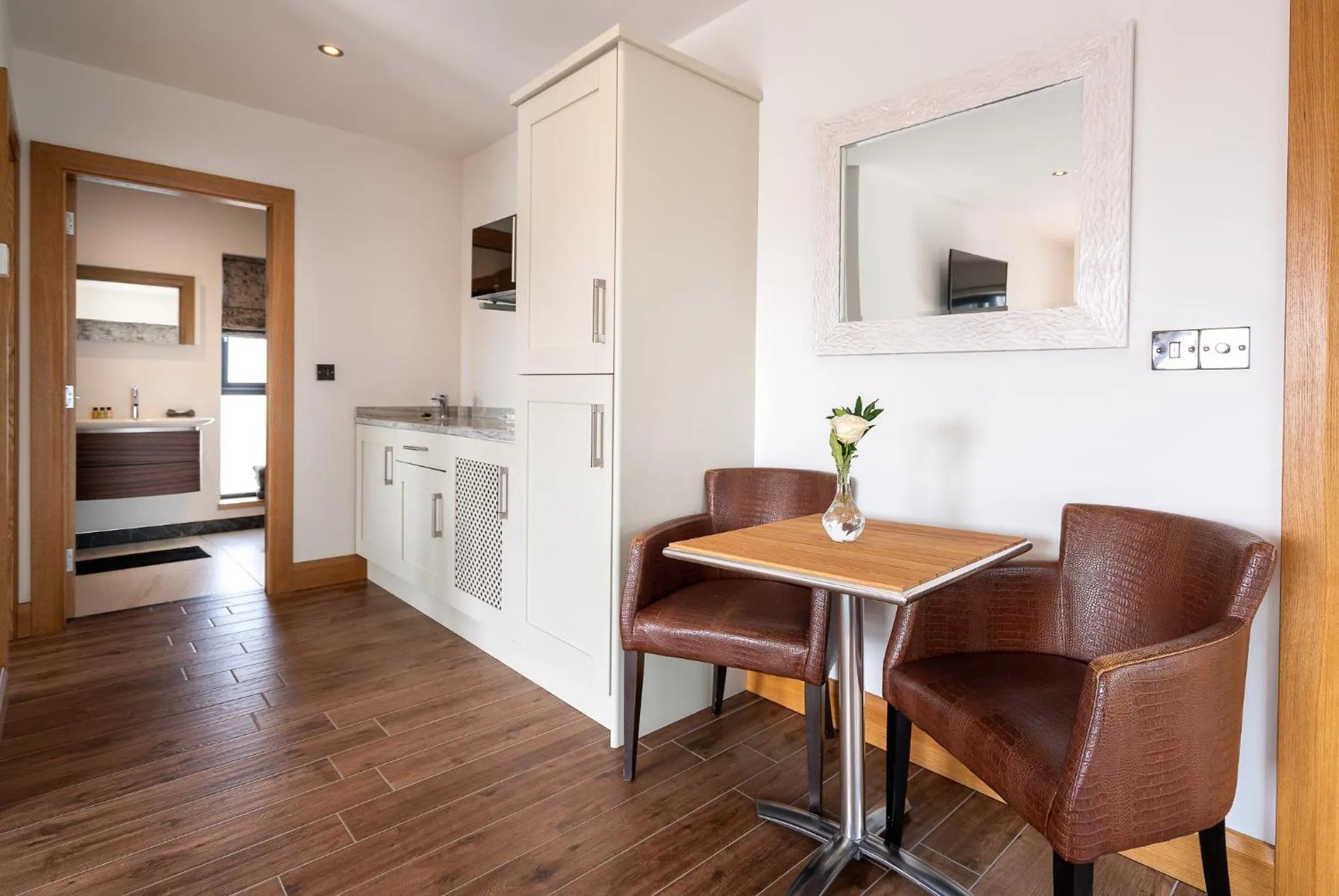 Antrim House Guest Rooms & Suites