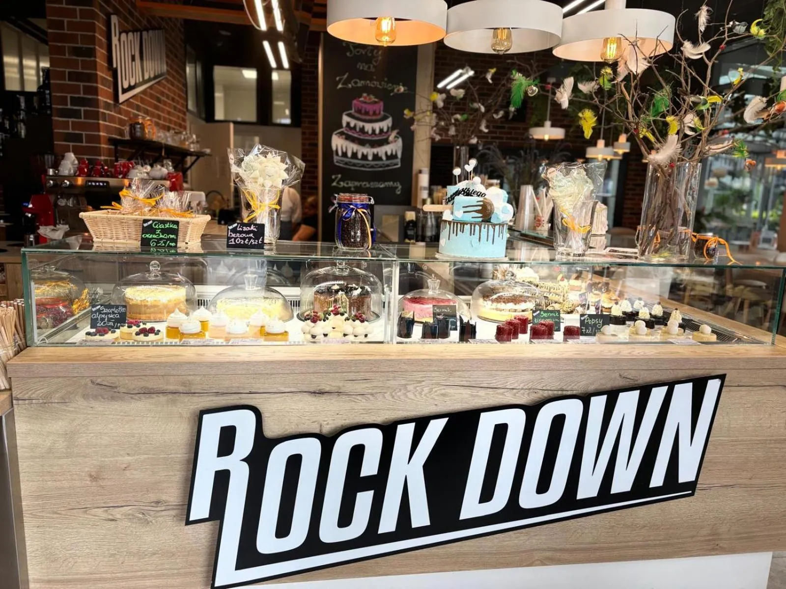 Restaurant/places to eat in Apartamenty Zdrojowa