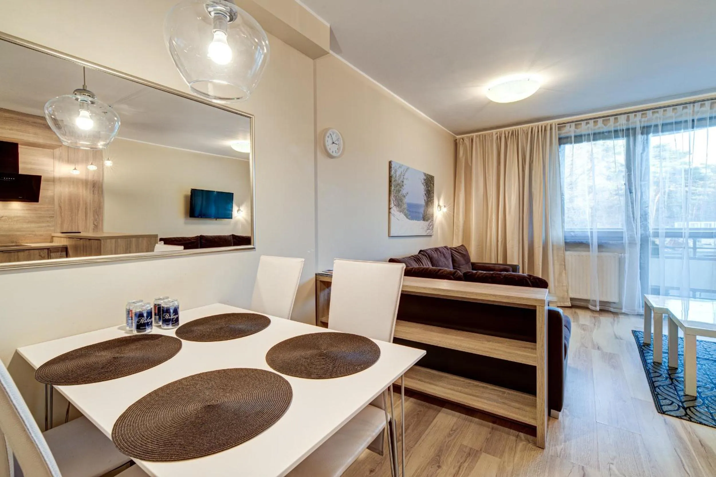 Kitchen or kitchenette in Apartamenty Zdrojowa