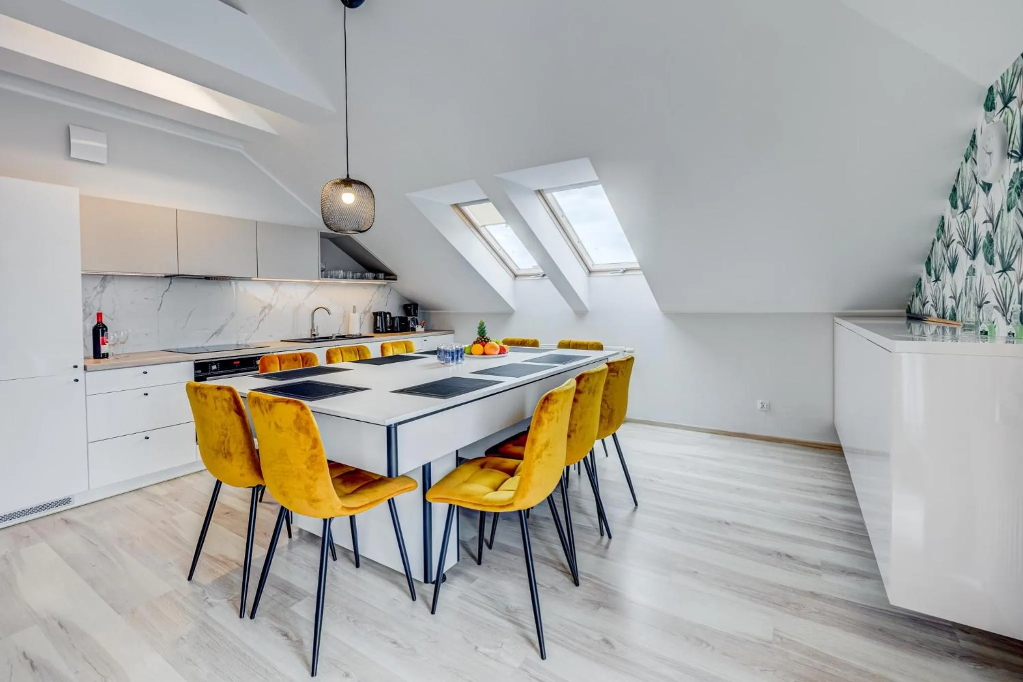 Kitchen or kitchenette in Apartamenty Zdrojowa