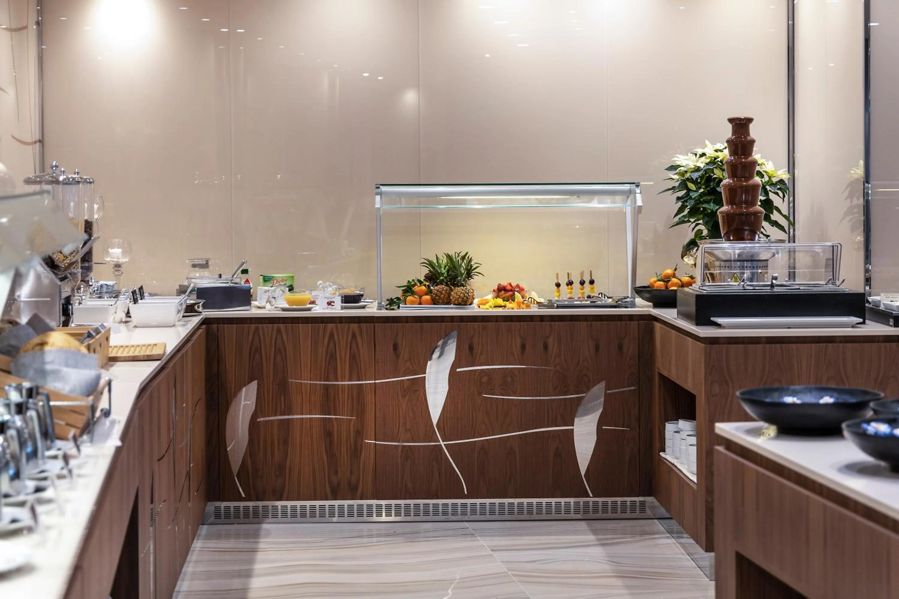 Food in Park Hotel Imperial