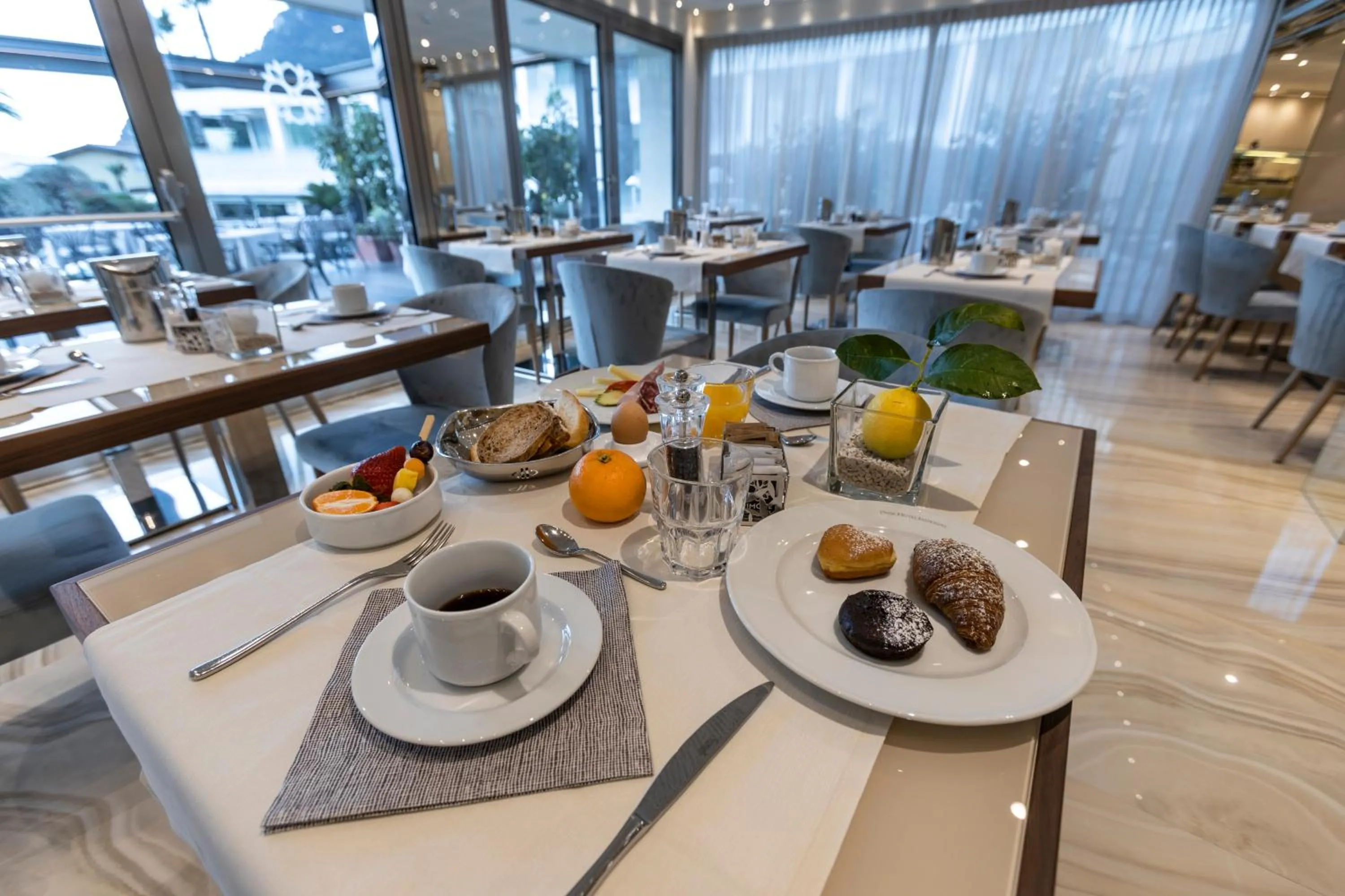 Food and drinks in Park Hotel Imperial