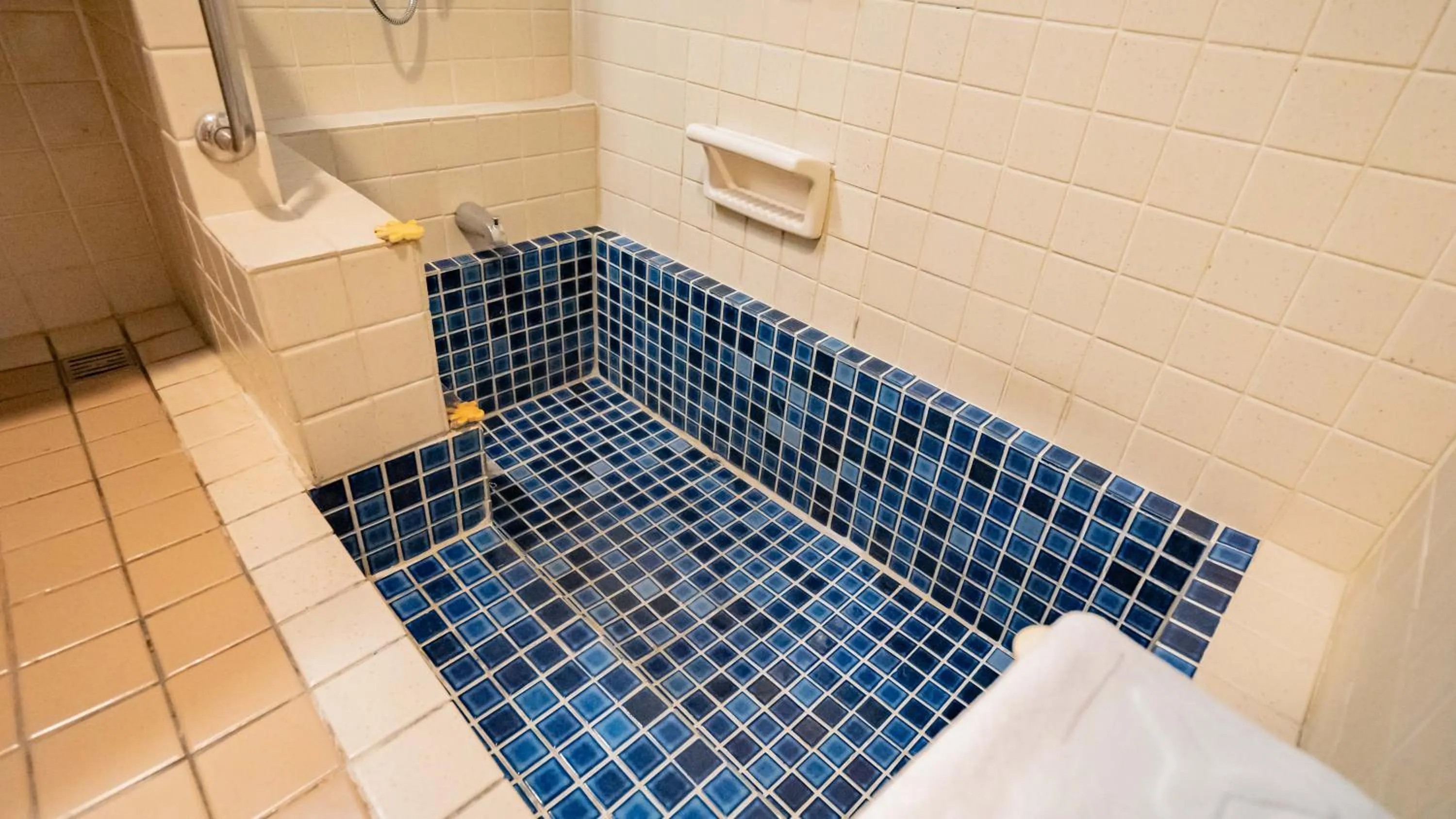 Bath in Yoho Beach Resort Kenting