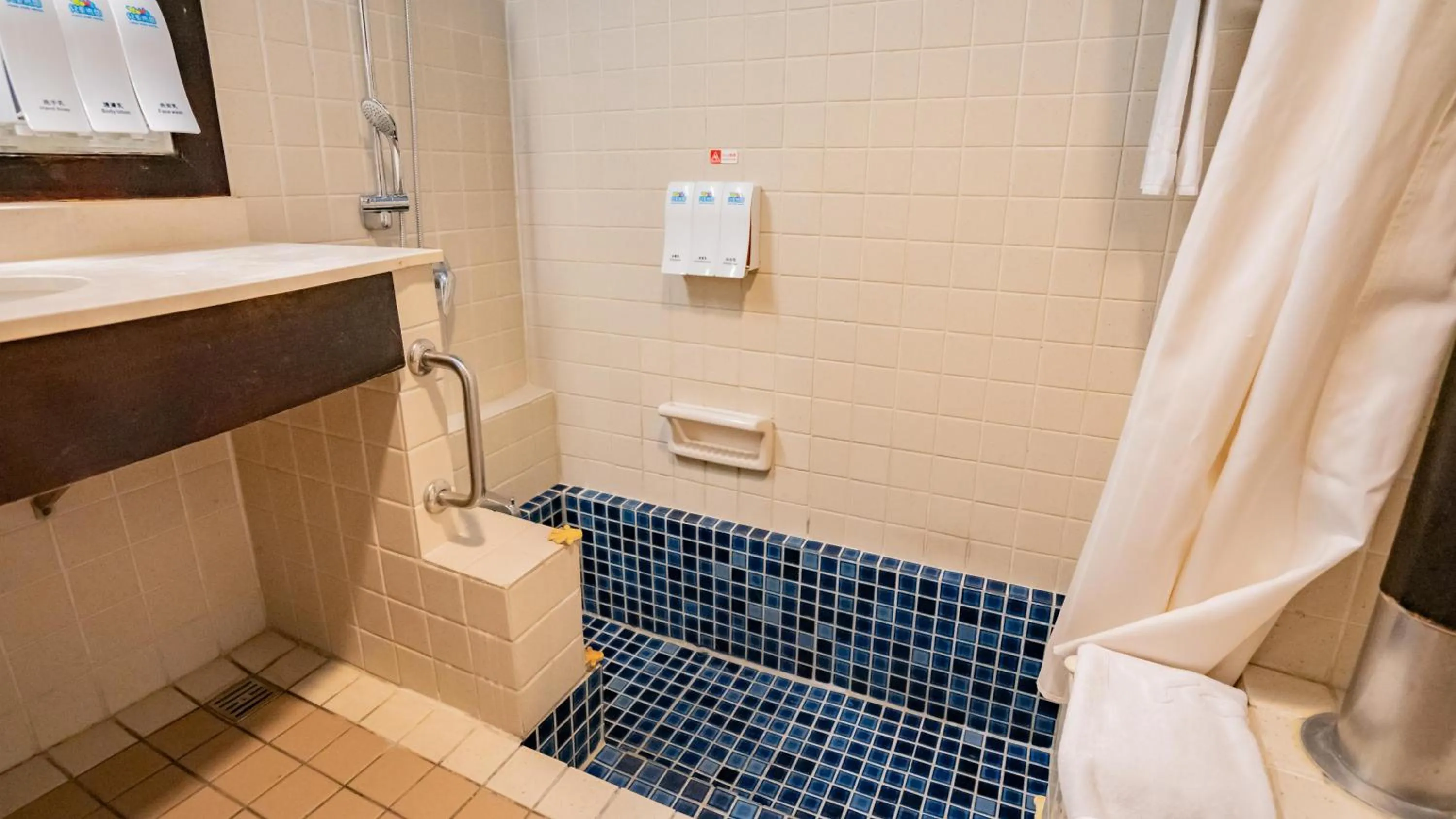 Bathroom in Yoho Beach Resort Kenting