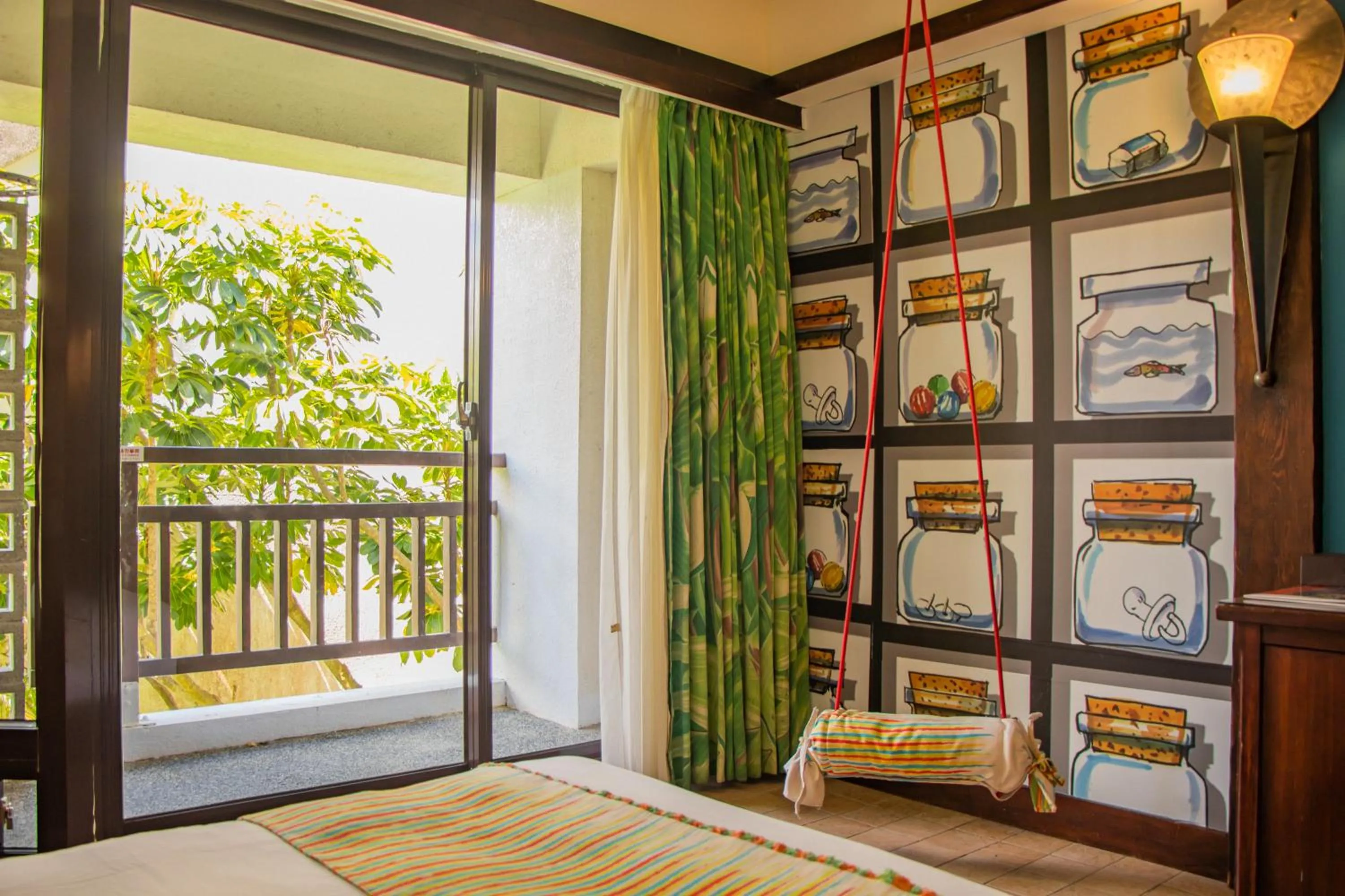 View (from property/room), Bed in Yoho Beach Resort Kenting