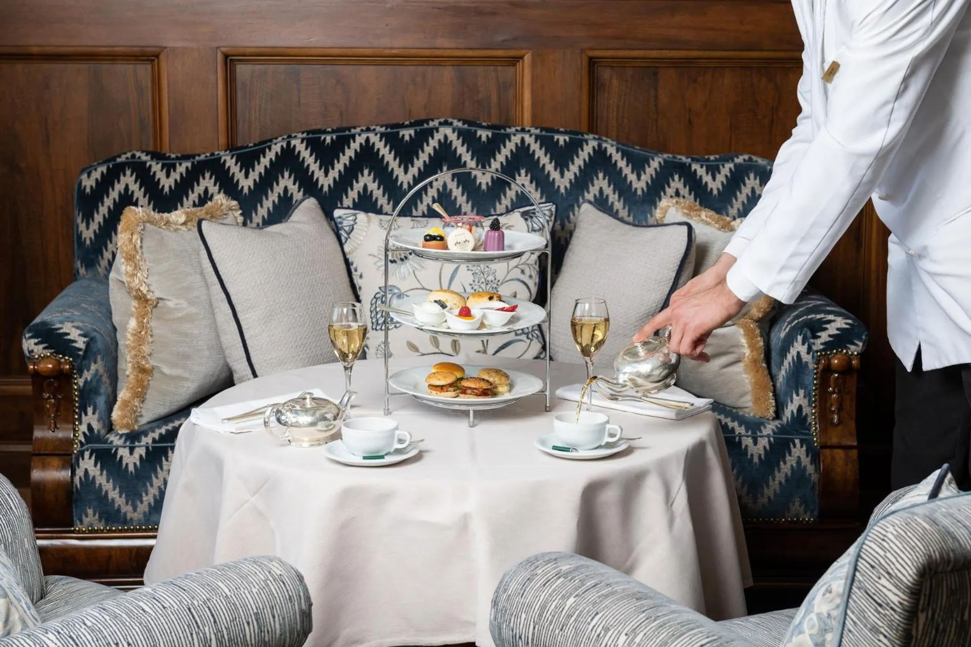 Restaurant/places to eat in Suvretta House