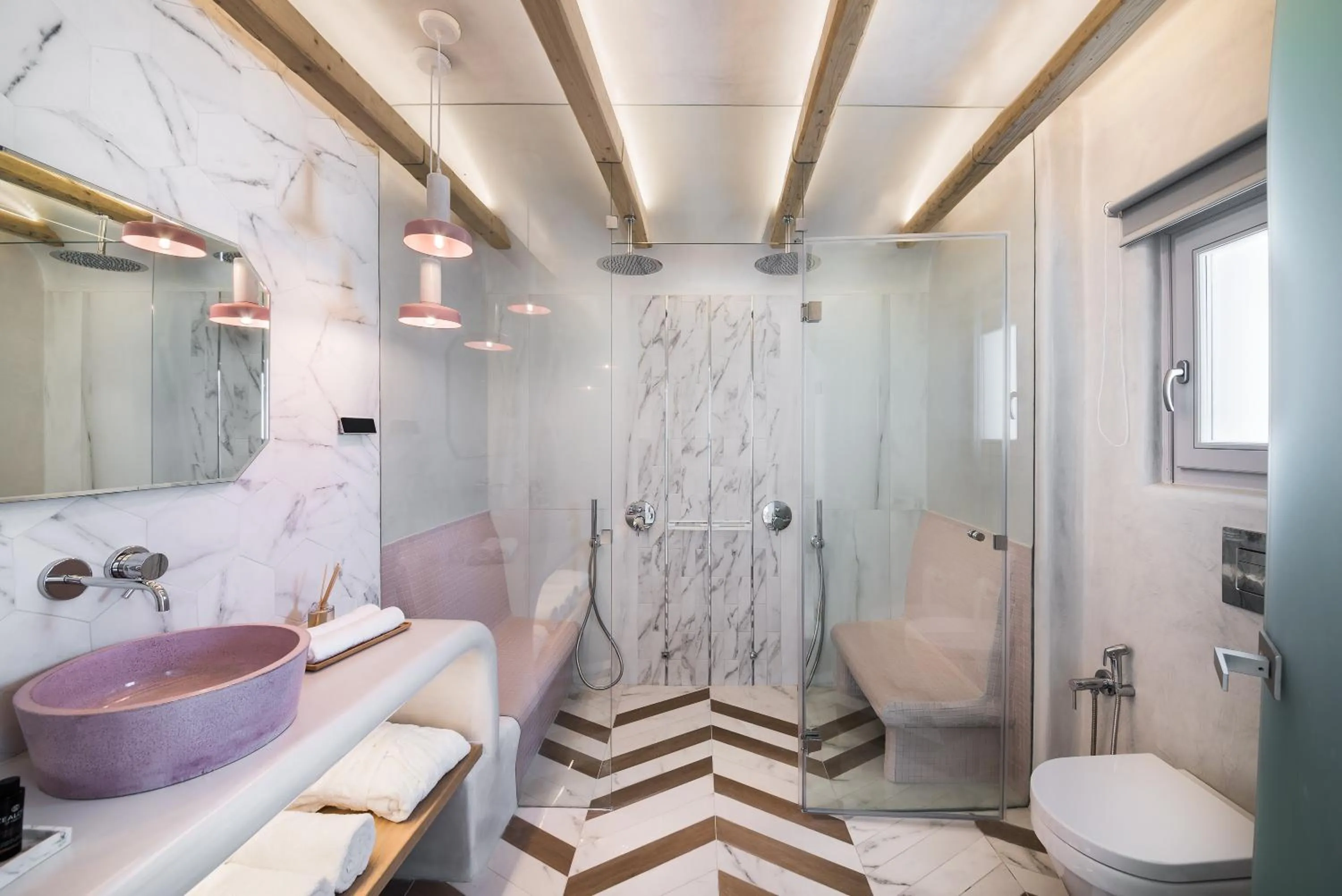 Emfasis Luxury Villa