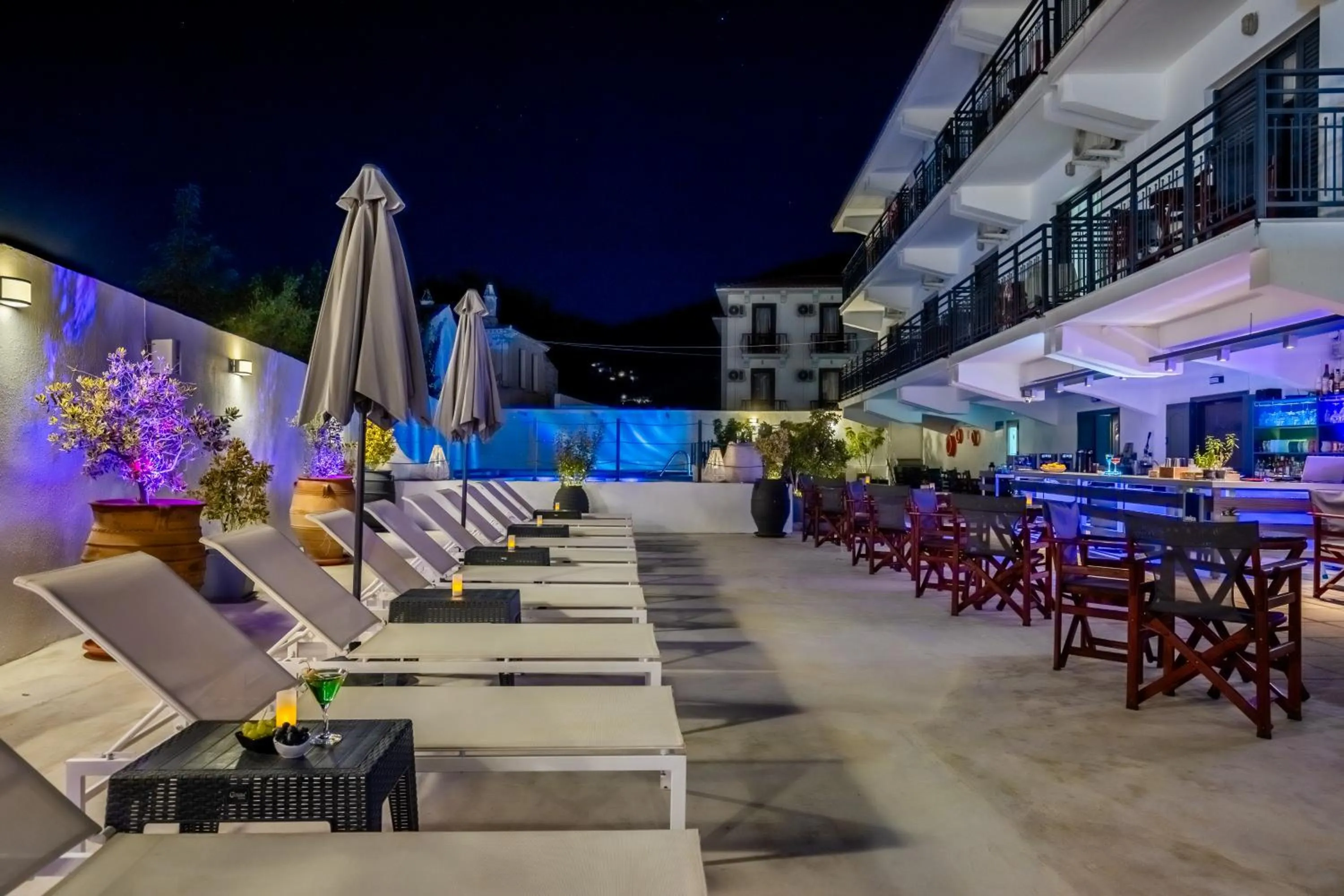 Lounge or bar in Amalia Hotel